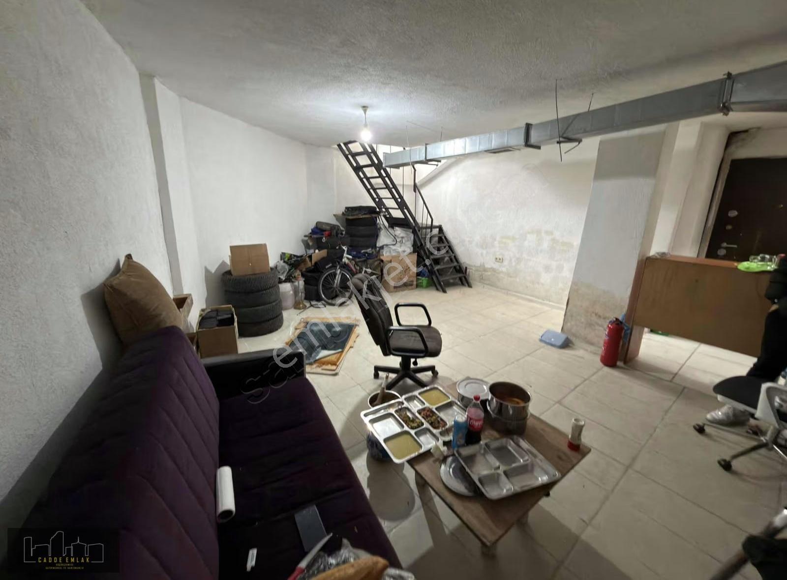 Cadde Emlak Cumhuriyet Merkezi Konumda 40+40 Kiralık Dükkan - Görsel 11