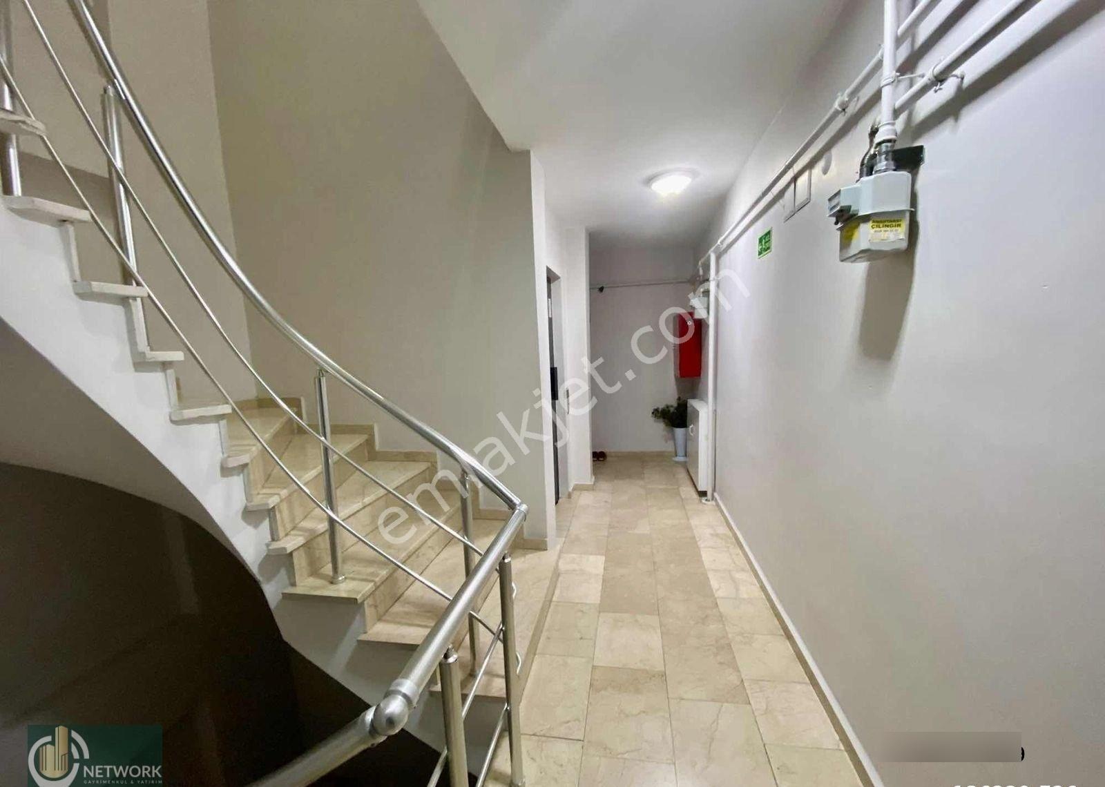Metro Ve Metrobüse Yakın Yeni Binada Otoparklı 1+1 Daire - Görsel 8