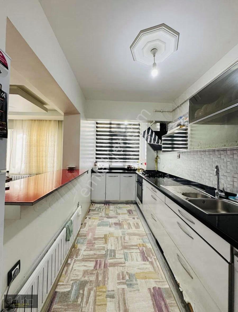 Cadde Emlak Gültepe Mah Sıfır Masraflı 2+1 90 M2 1 Kat Ön Cephe - Görsel 5