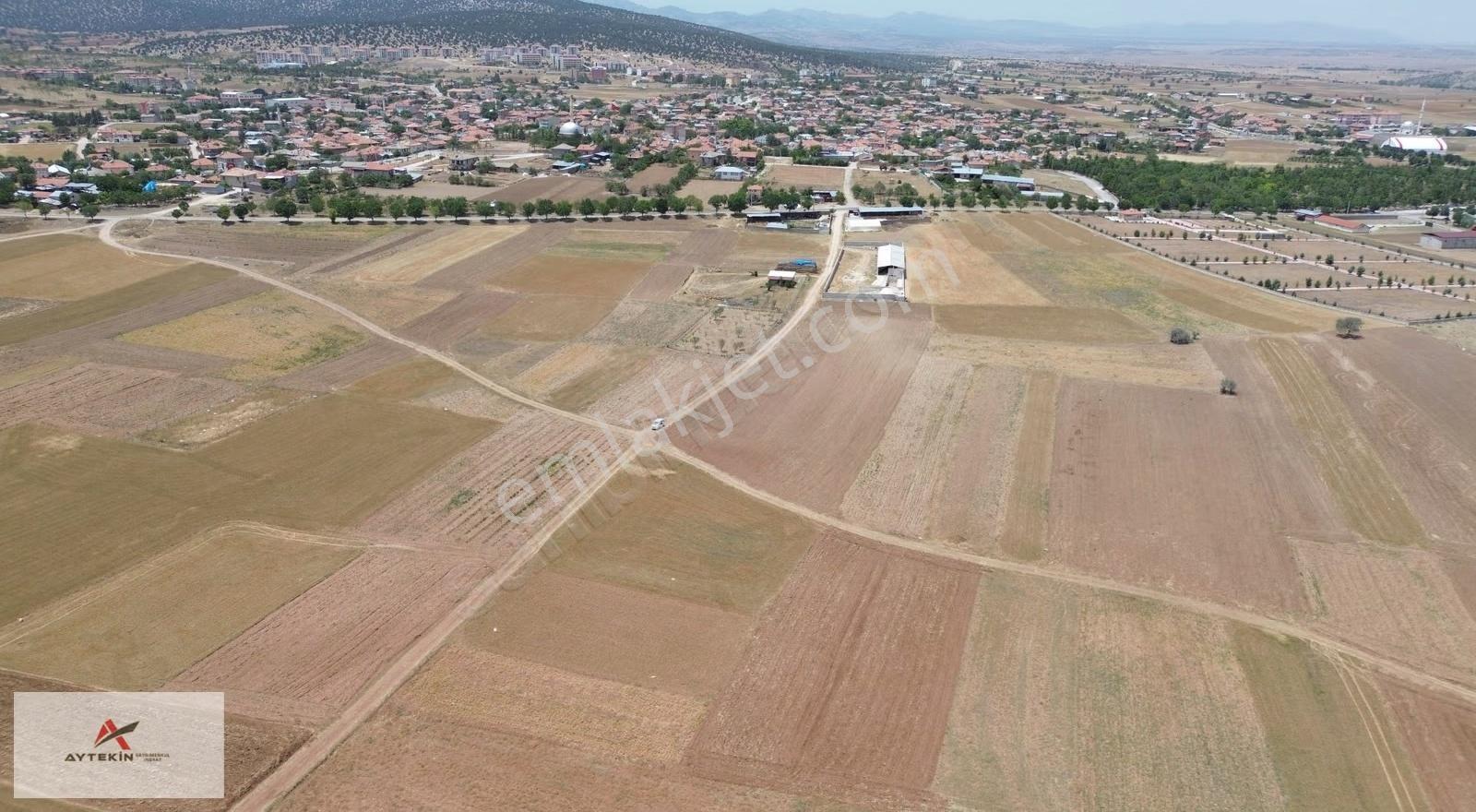 Akören Hacılar Mahallesinde 1.015 M² Müstakil Tapulu Tarla - Görsel 2