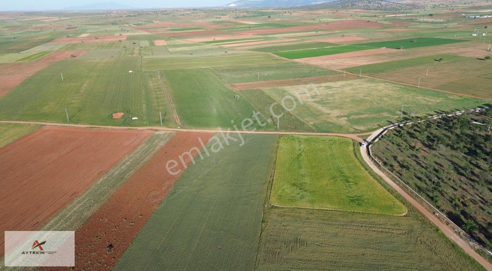 Akören Karahüyük Mahallesinde 5.056 M² Müstakil Tapulu Tarla - Görsel 13
