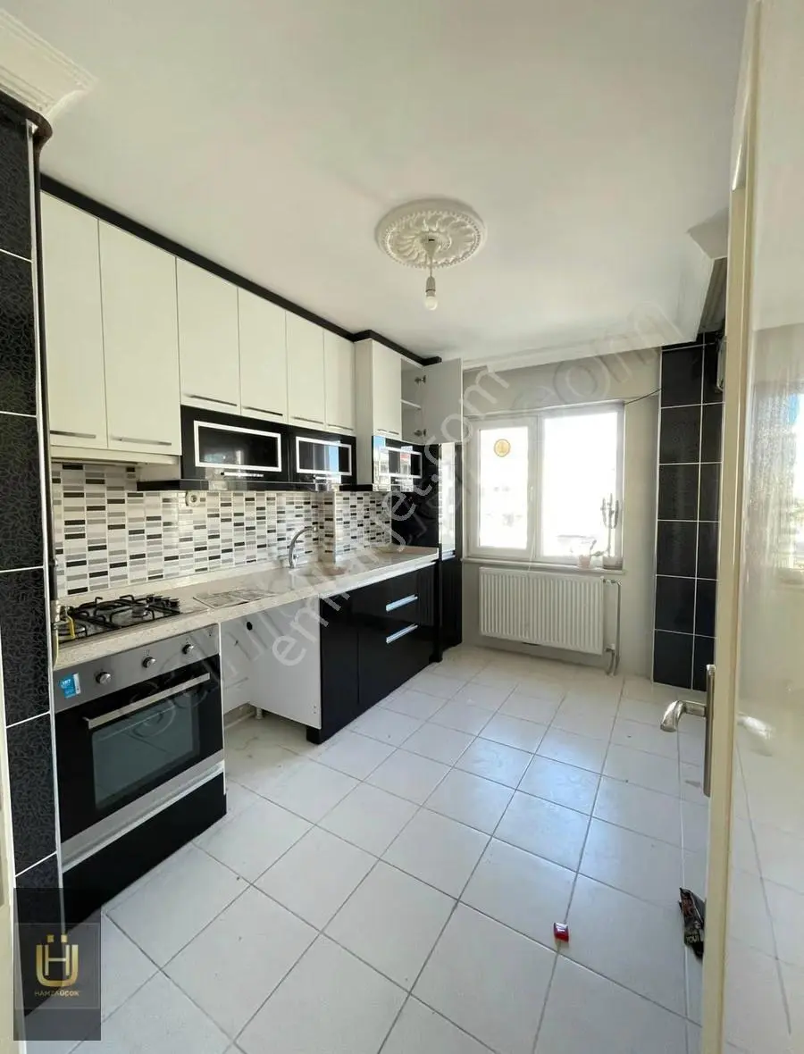 Afyon Üçok Emlaktan Mareşal Mah 3+1 115m² Temiz Bakımlı Kiralık - Görsel 7