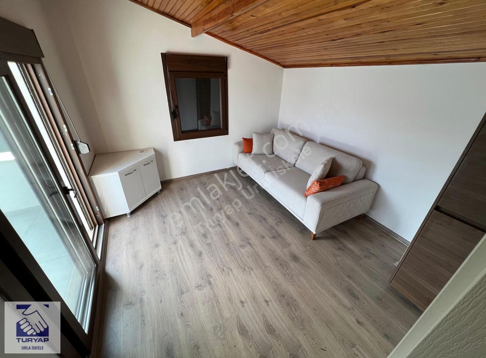 Mordoğan Körfez Evleri Sitesinde Eşyalı Kiralık Villa