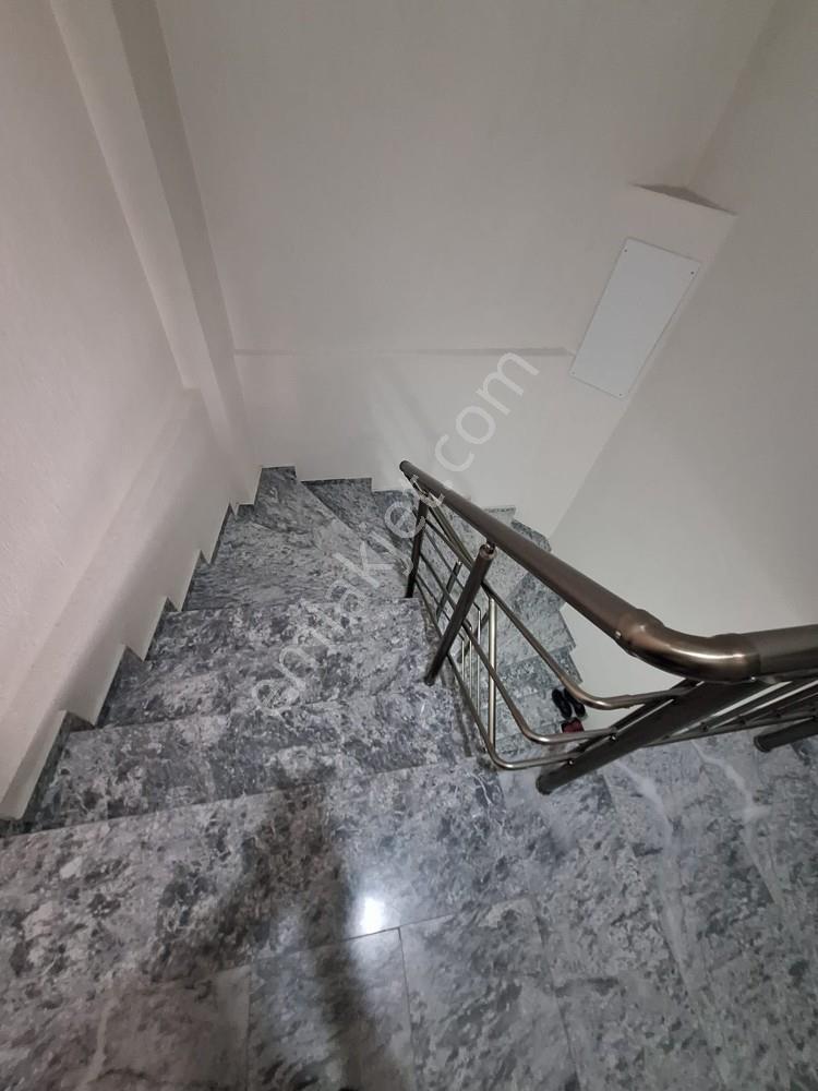 Akıncılar Mahallesinde Teraslı Full Eşyalı 1+1 Kiralık Daire - Görsel 17