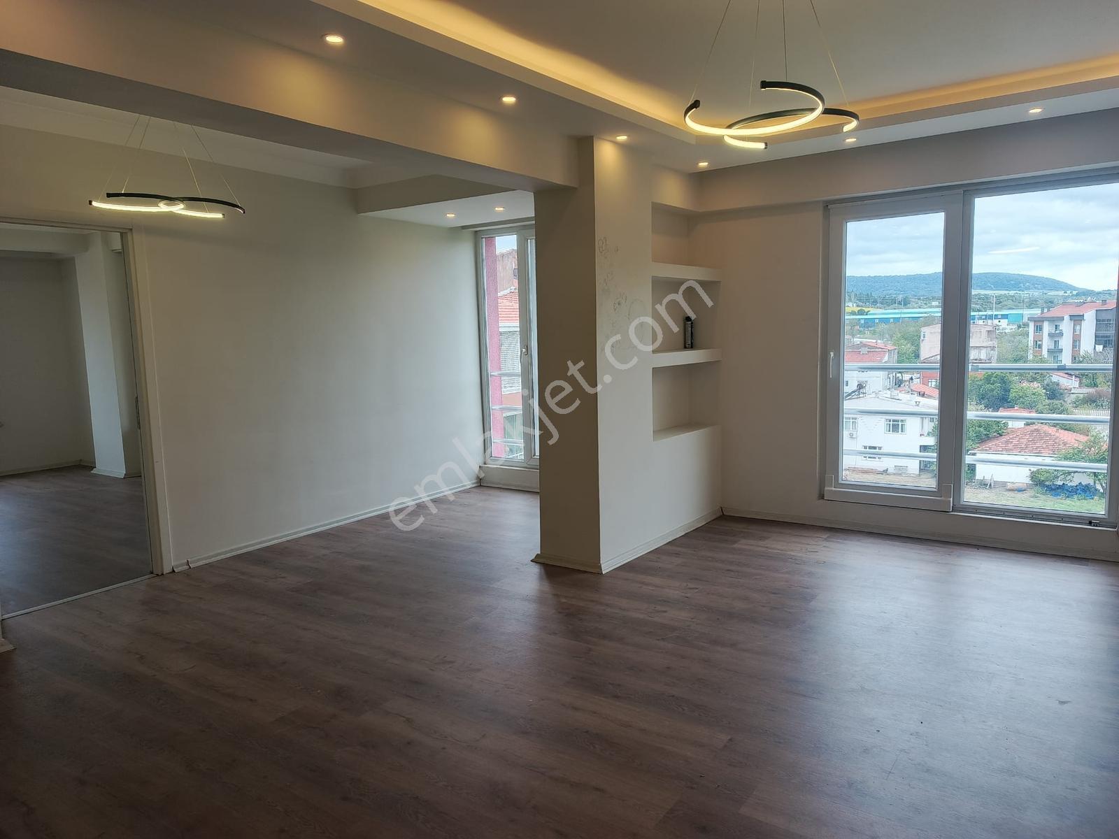Çanakkale Eceabatta Boğaza Sıfır Geniş Dublex Daire - Görsel 19