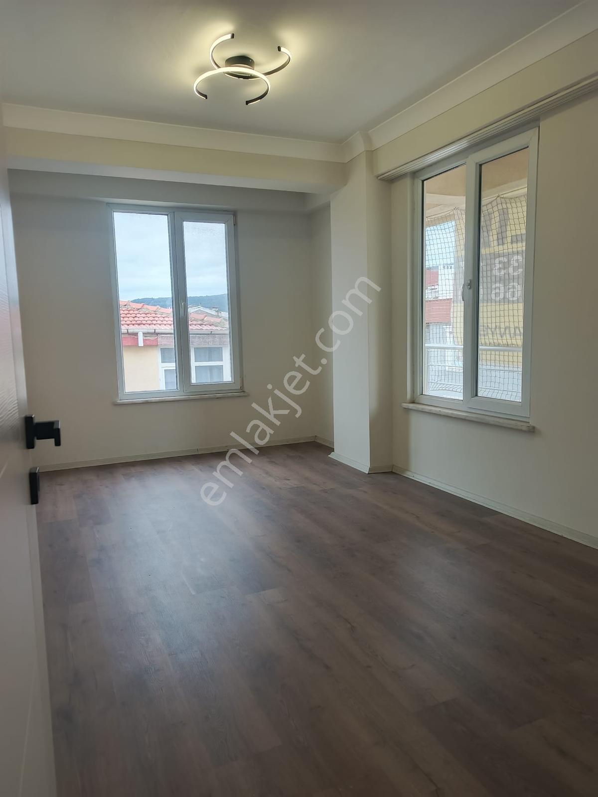 Çanakkale Eceabatta Boğaza Sıfır Geniş Dublex Daire - Görsel 18