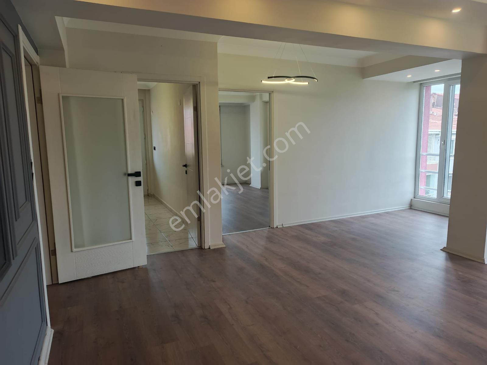 Çanakkale Eceabatta Boğaza Sıfır Geniş Dublex Daire - Görsel 24