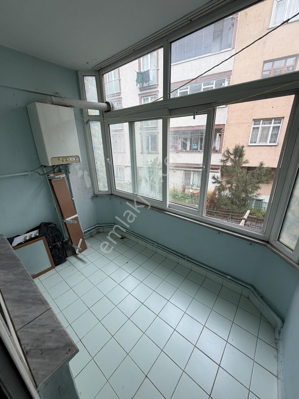 Şeref Emlak 2+1 Balkonlu Kiralık Daire - Görsel 13