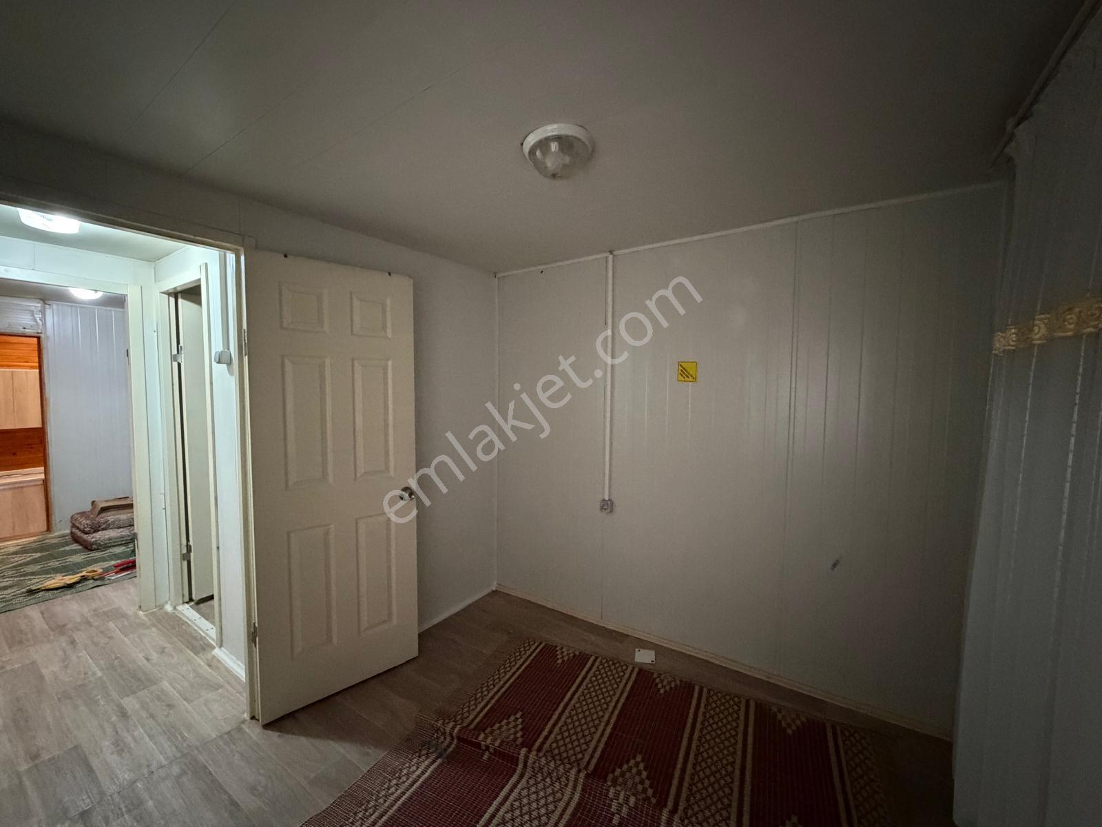Meram Çayırbağı’dan 535 M² Bahçe İçinde 130 M² 3+1 Bungalov Havuzlu Ev Yapıkayıt Belgesi Vardır - Görsel 9