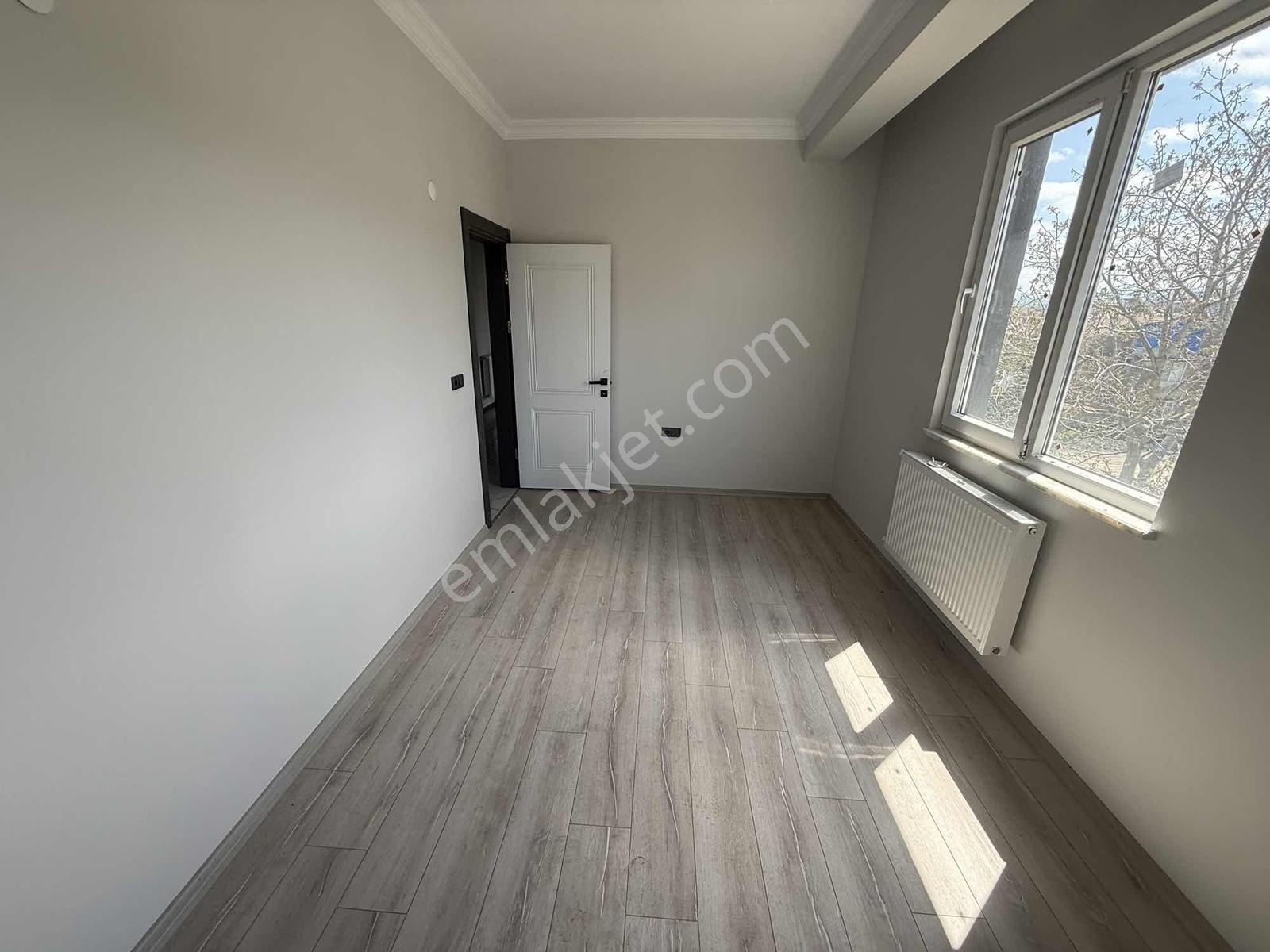 Yağmur Emlaktan Cadde Cepheli Ara Kat Ferah Sıfır 3+1 Daire - Görsel 31