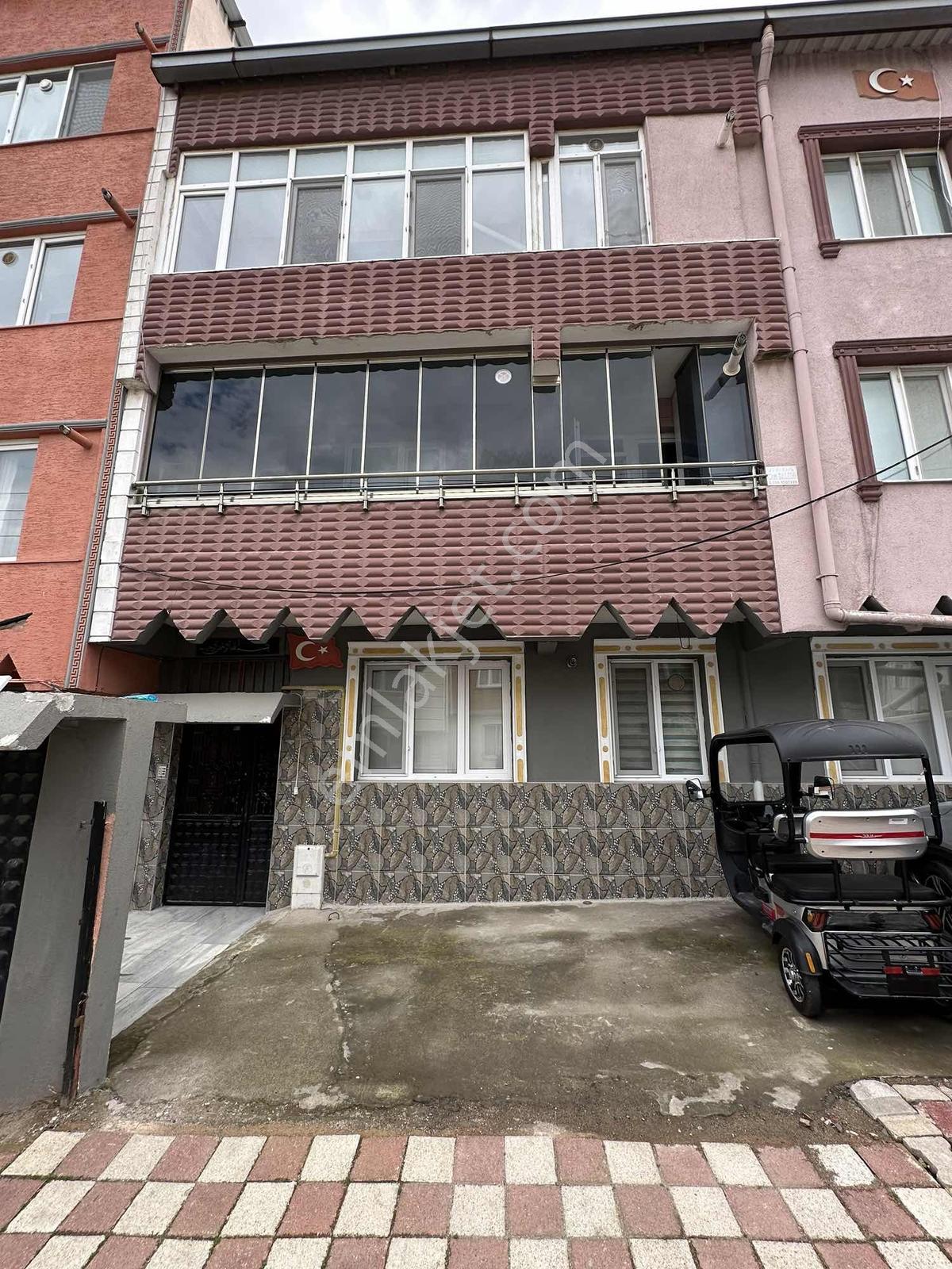 Karacabey Canbalı Mahallesinde Satılık 3+1 Bahçeli Daire