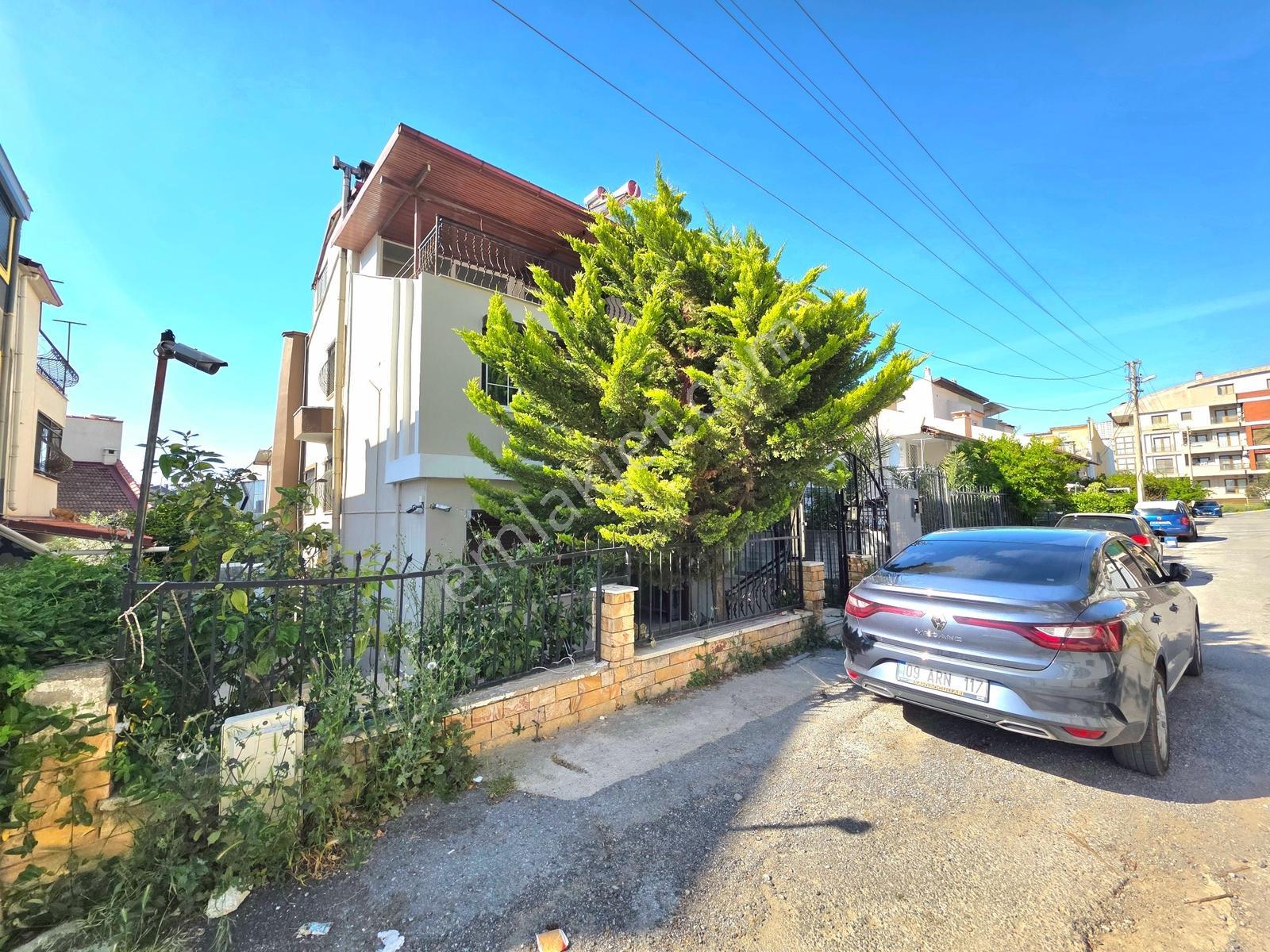 Kuşadası Marina Bölgesinde Kiralık Oturuma Hazır Villa - Görsel 35