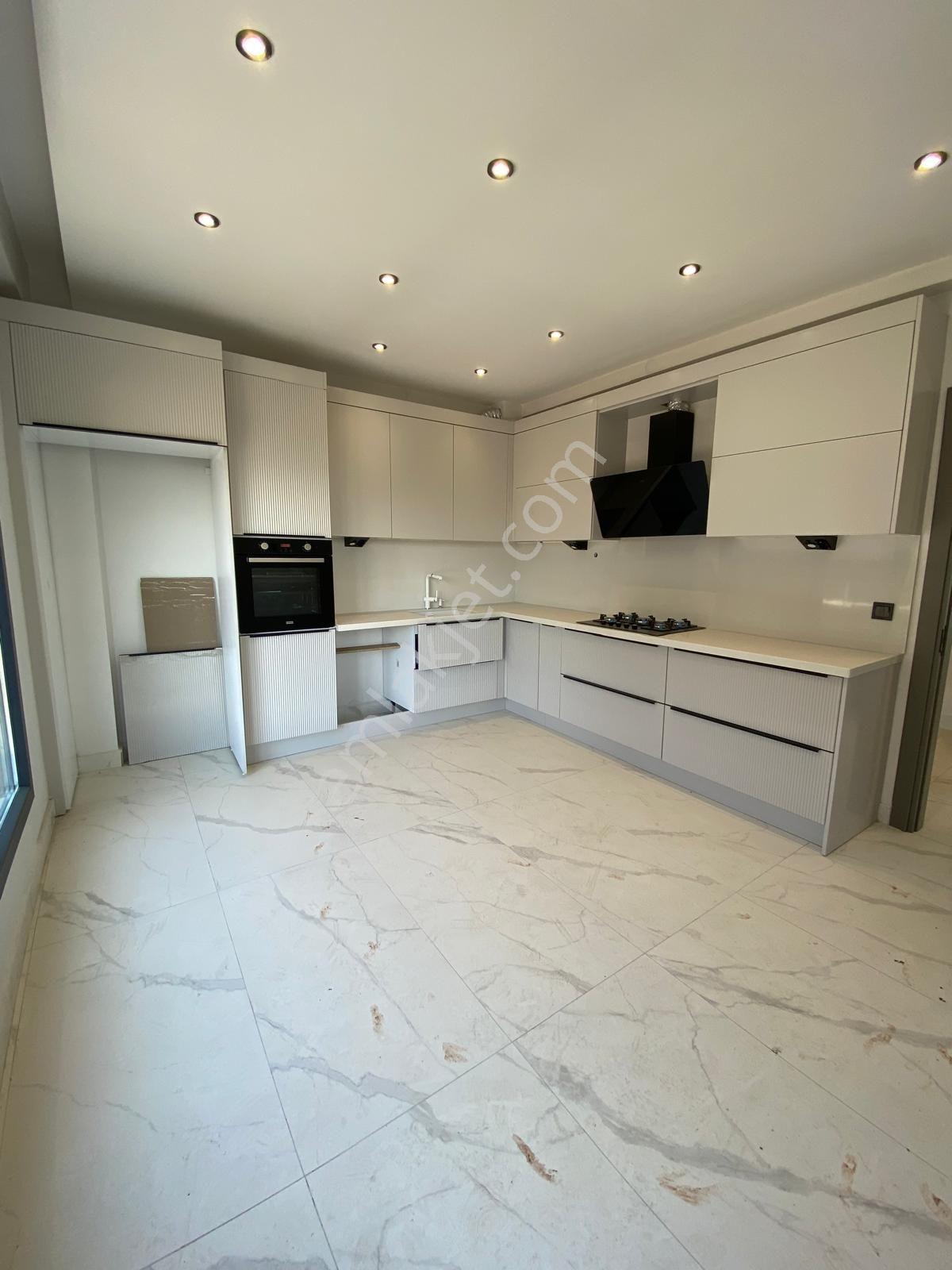 Sazova Mahallesi Müstakil 220 M2/2adet Satıılık Villa - Görsel 3