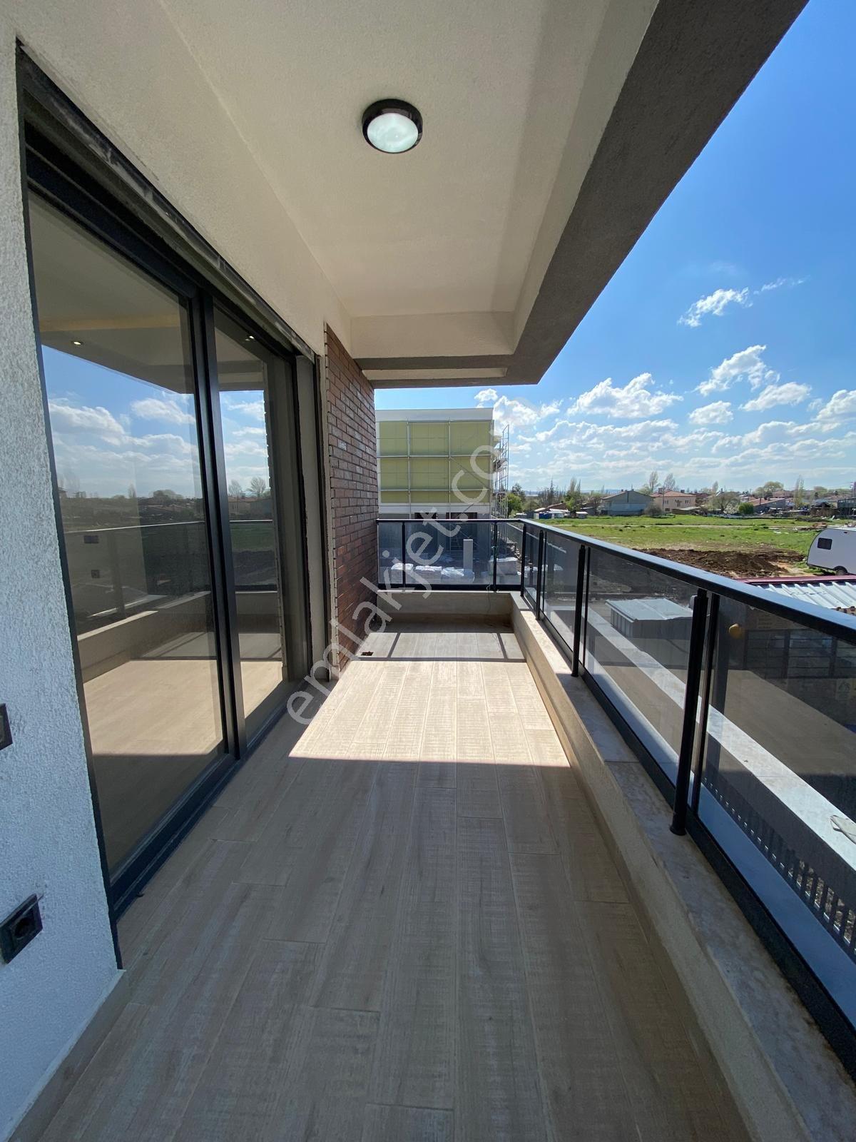 Sazova Mahallesi Müstakil 220 M2/2adet Satıılık Villa - Görsel 6