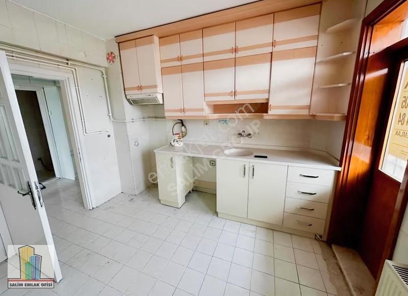 Salim Emlak'tan Satılık 3+1 Daire, 130m², Merkezi Konum - Görsel 12