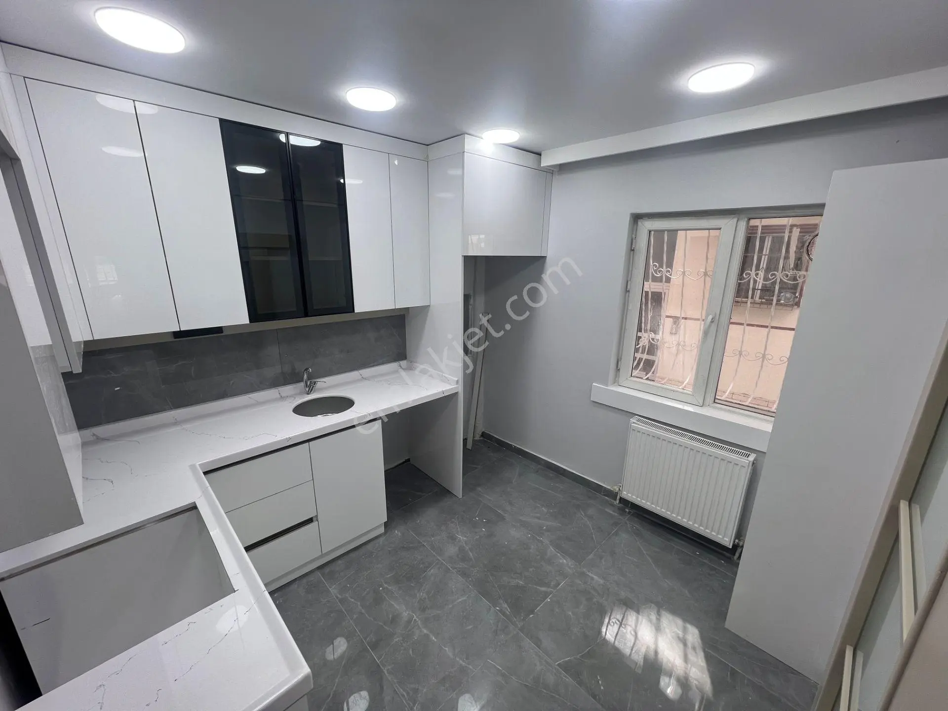 Sincan Plevne Mah Salon Bağımsız Kredilimitsiz Öncephe 3+1 Daire