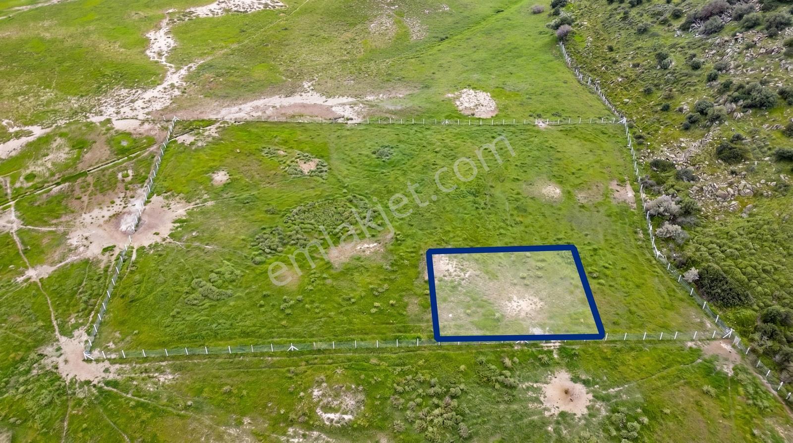 Foça Yenibağarası Mah. Satılık 262 M2 Tarla - Görsel 24