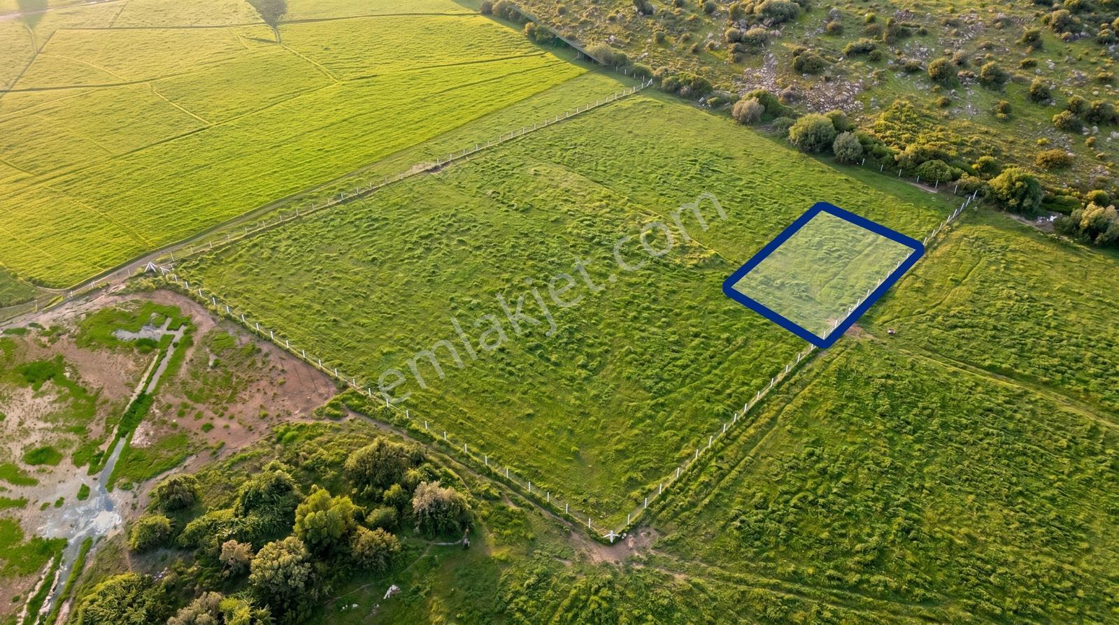 Foça Yenibağarası Mah. Satılık 262 M2 Tarla - Görsel 9