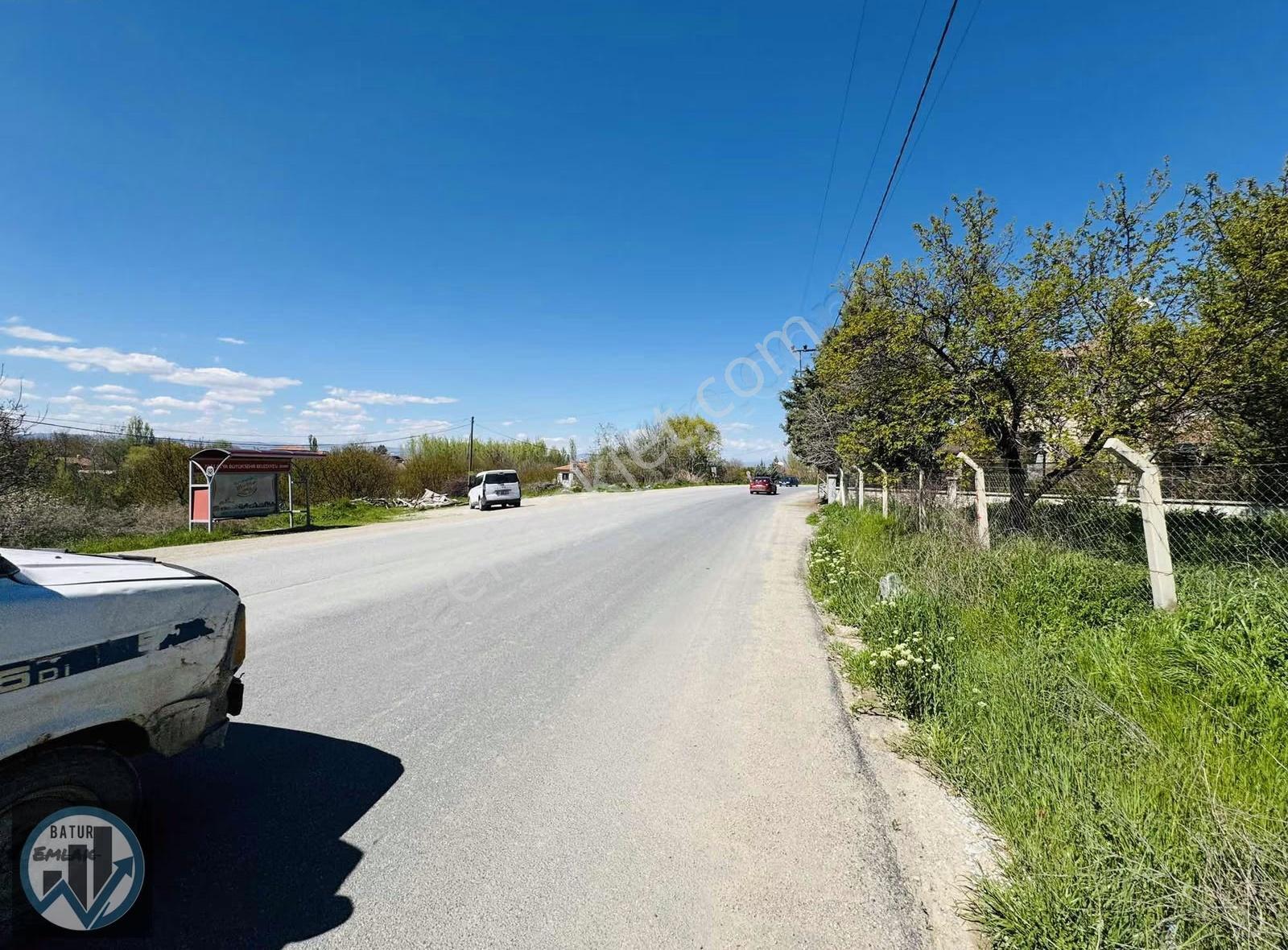 Batur Gayrimenkul'den Dilek Anayolunda Satılık Ticari Arsa - Görsel 6