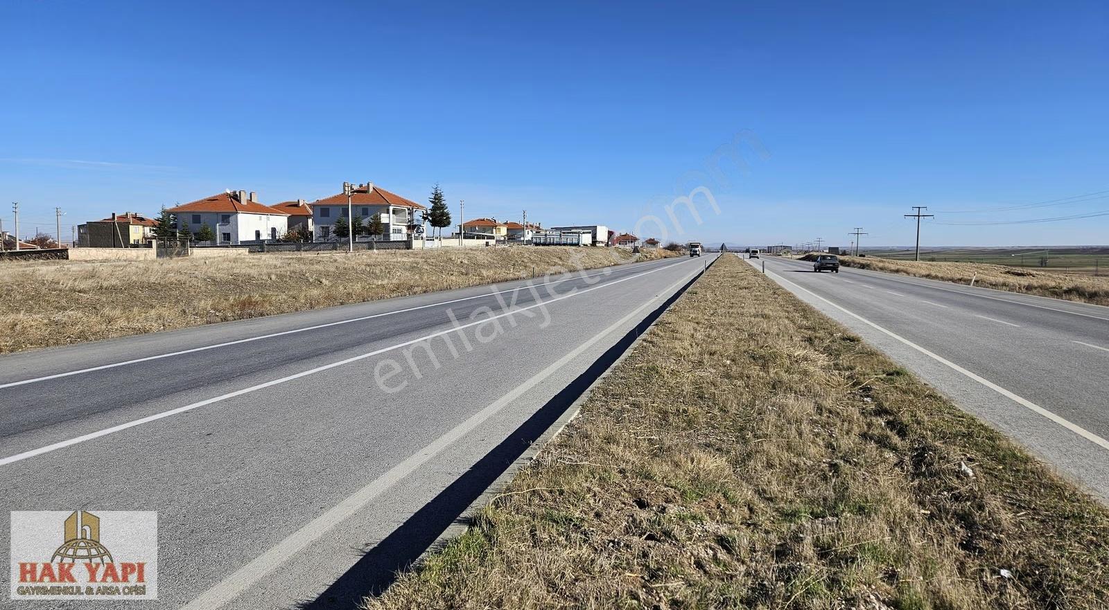 Satılık Köşe Başı Müstakil Arsa. Çocuklarınız İçin Yatırım Yapın
