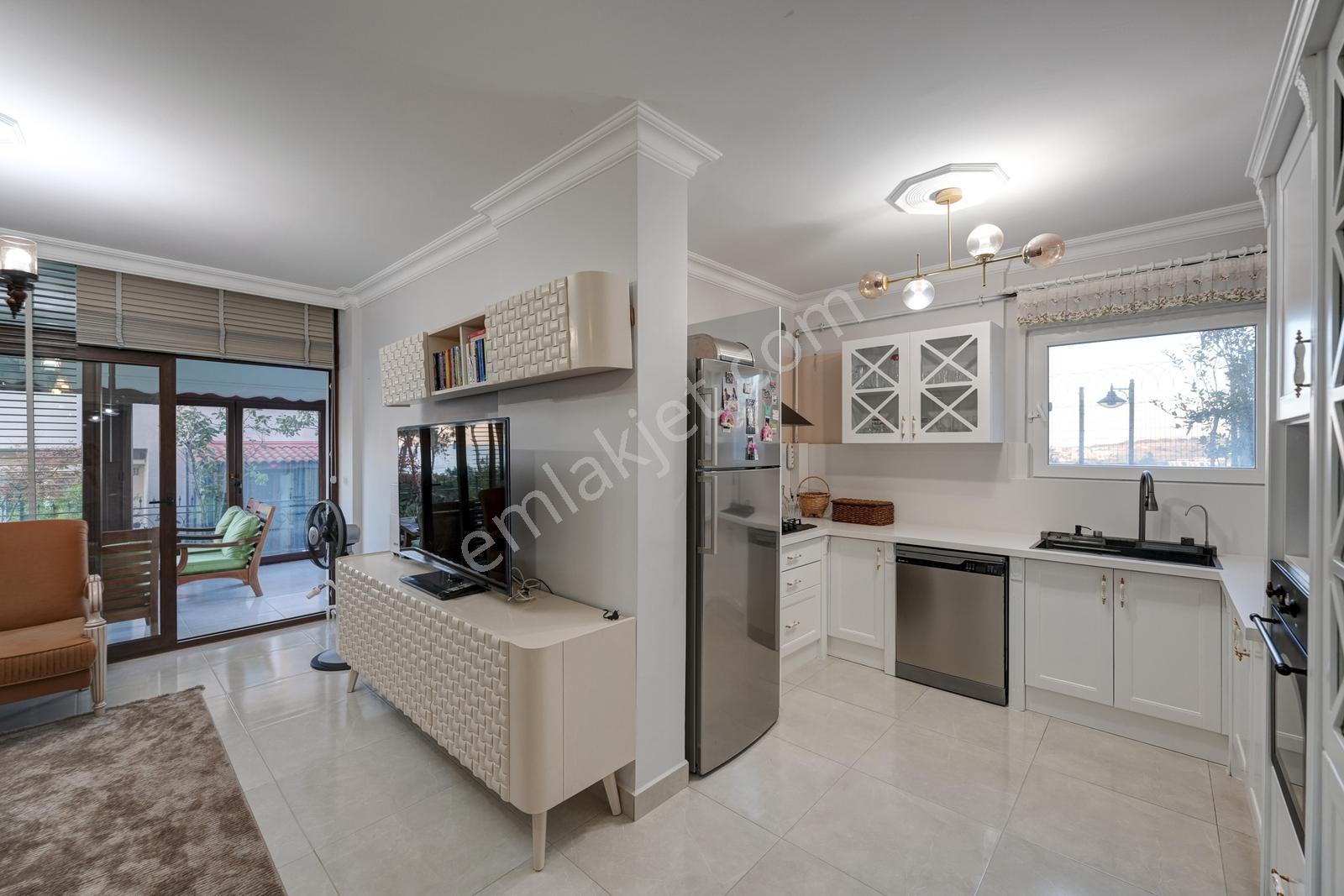Remax Anka'dan İmrenli Fırtına Sitesinde Satılık Lüx Villa - Görsel 19