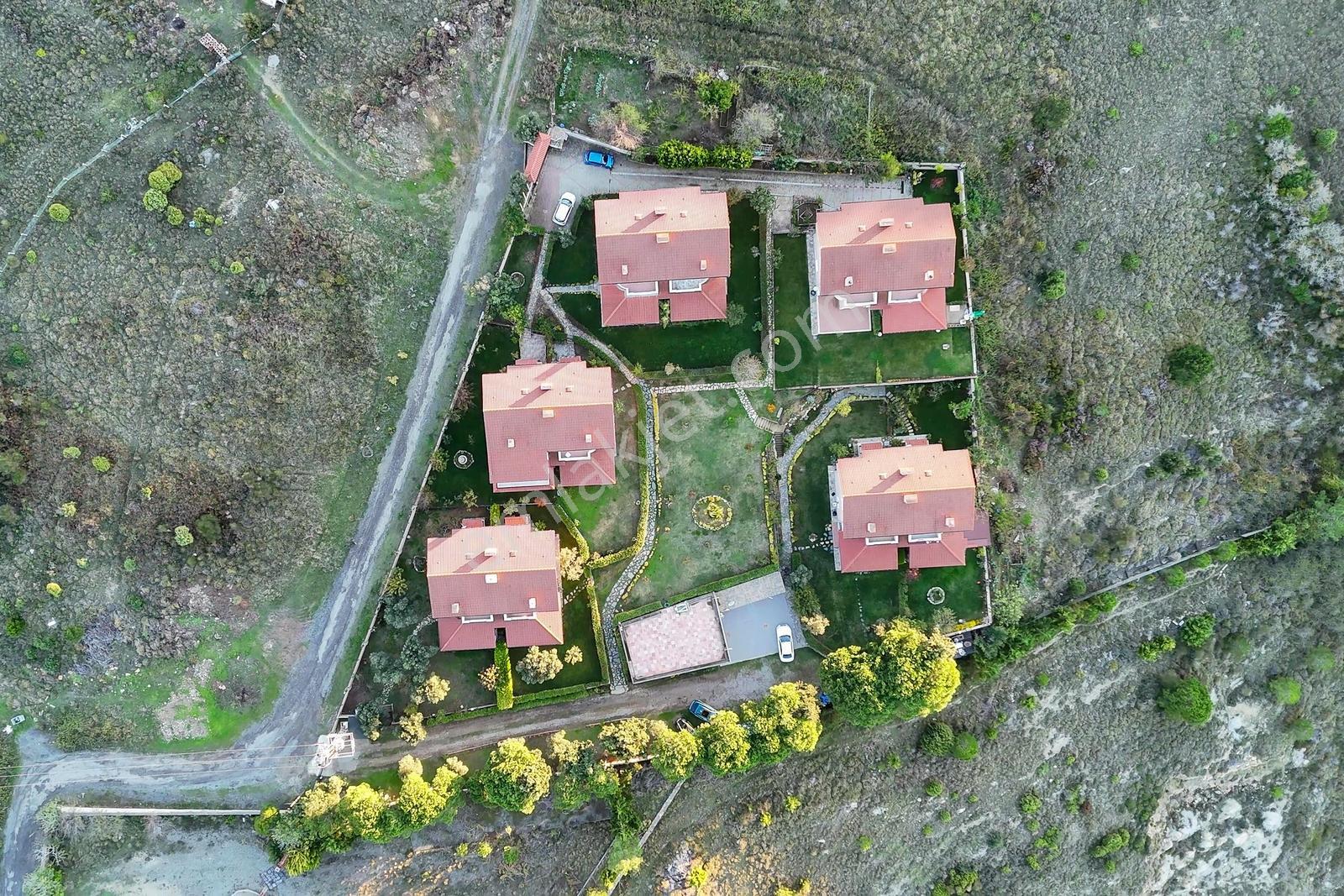 Remax Anka'dan İmrenli Fırtına Sitesinde Satılık Lüx Villa - Görsel 11
