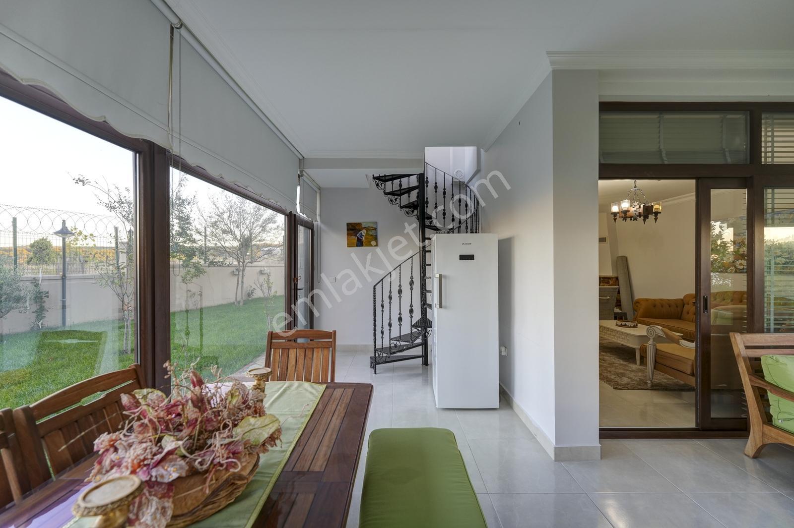Remax Anka'dan İmrenli Fırtına Sitesinde Satılık Lüx Villa - Görsel 8