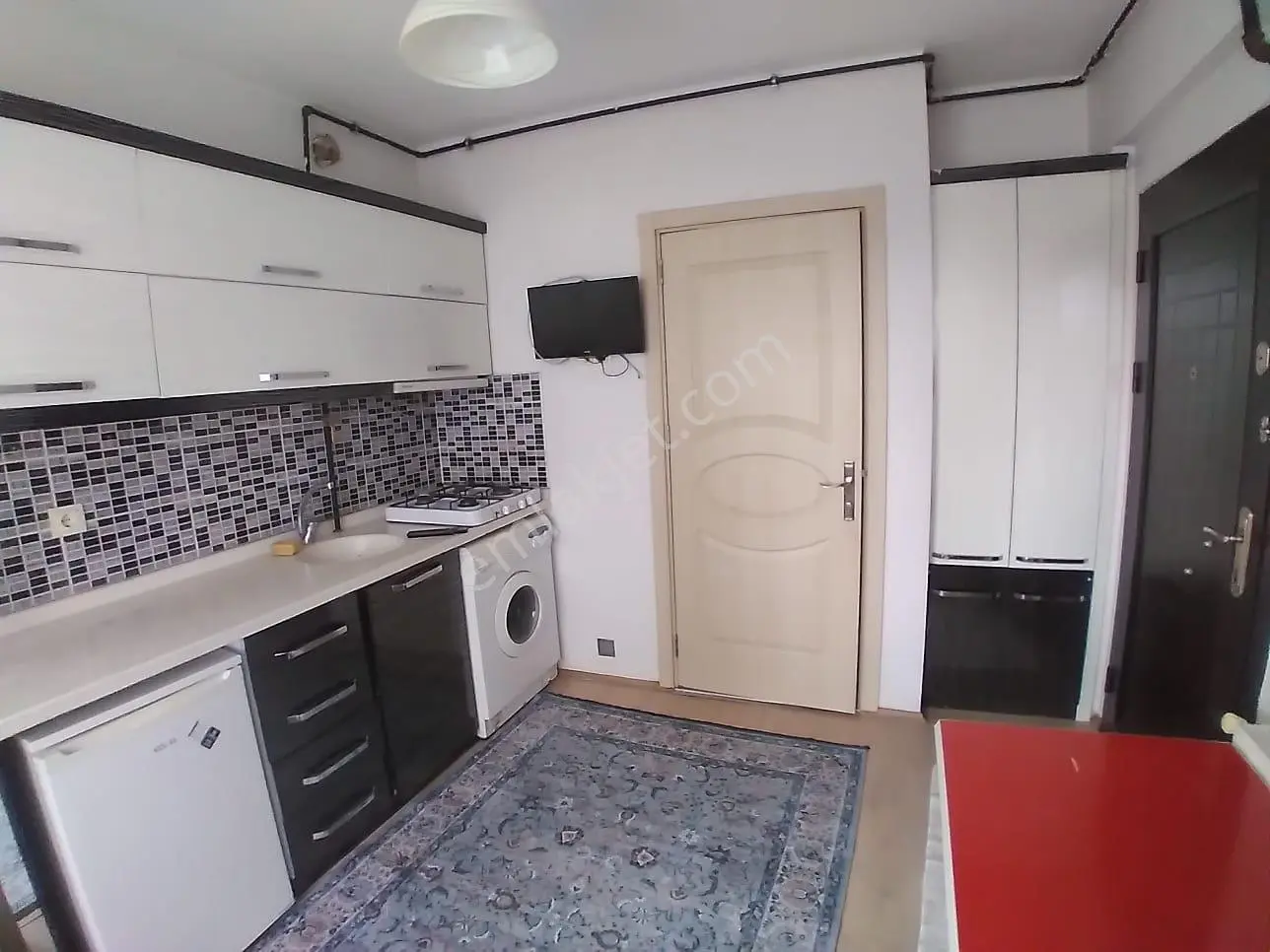 Ender Uysal Gayrimenkulden Kiralık Yunusemre Mahallesin De Geniş Balkonlu 1+1 Apart.. - Görsel 2