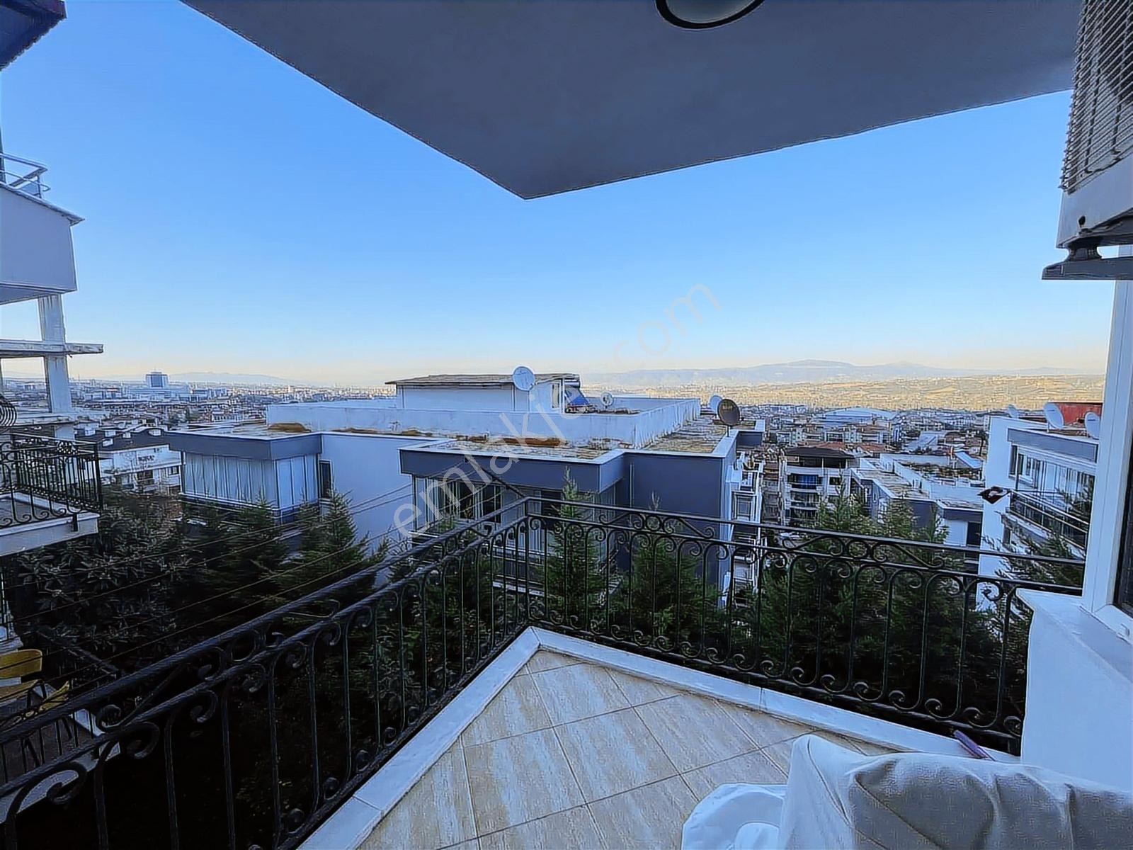 Atabey'den Bağbaşı Zeytinköy'de 3 Katlı Müstakil Villa - Görsel 15