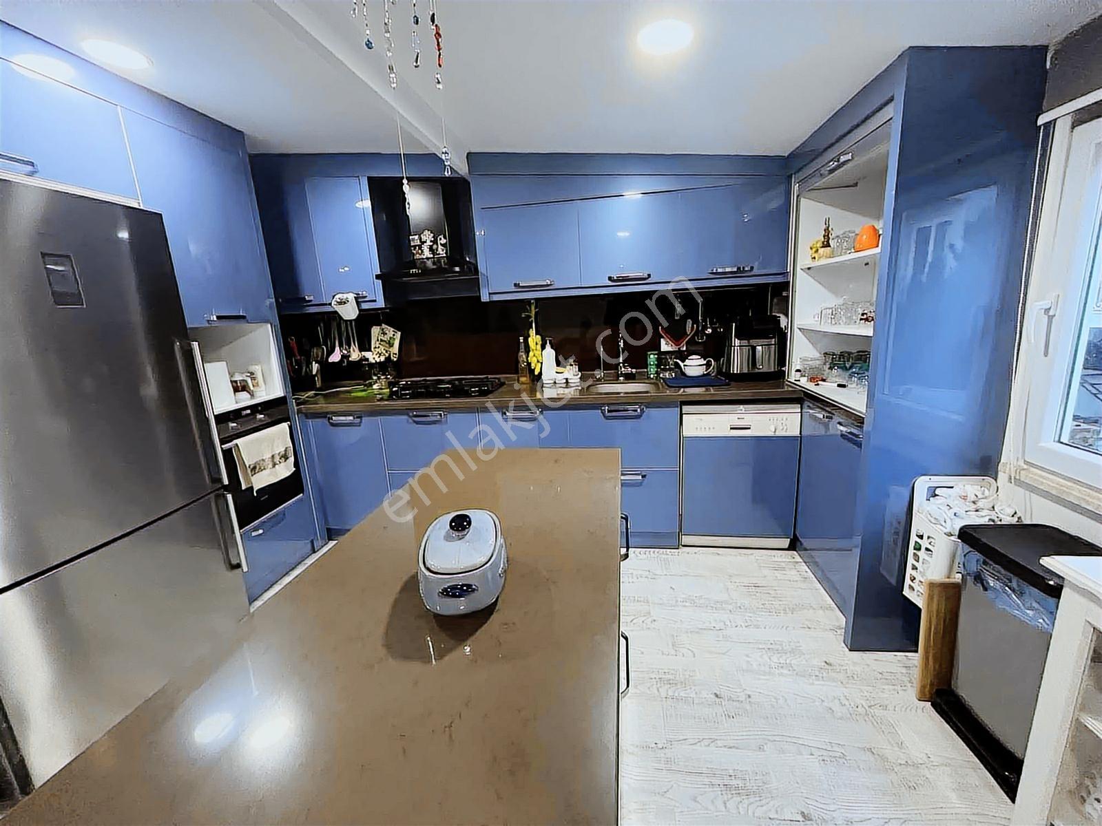 Atabey'den Bağbaşı Zeytinköy'de 3 Katlı Müstakil Villa - Görsel 3