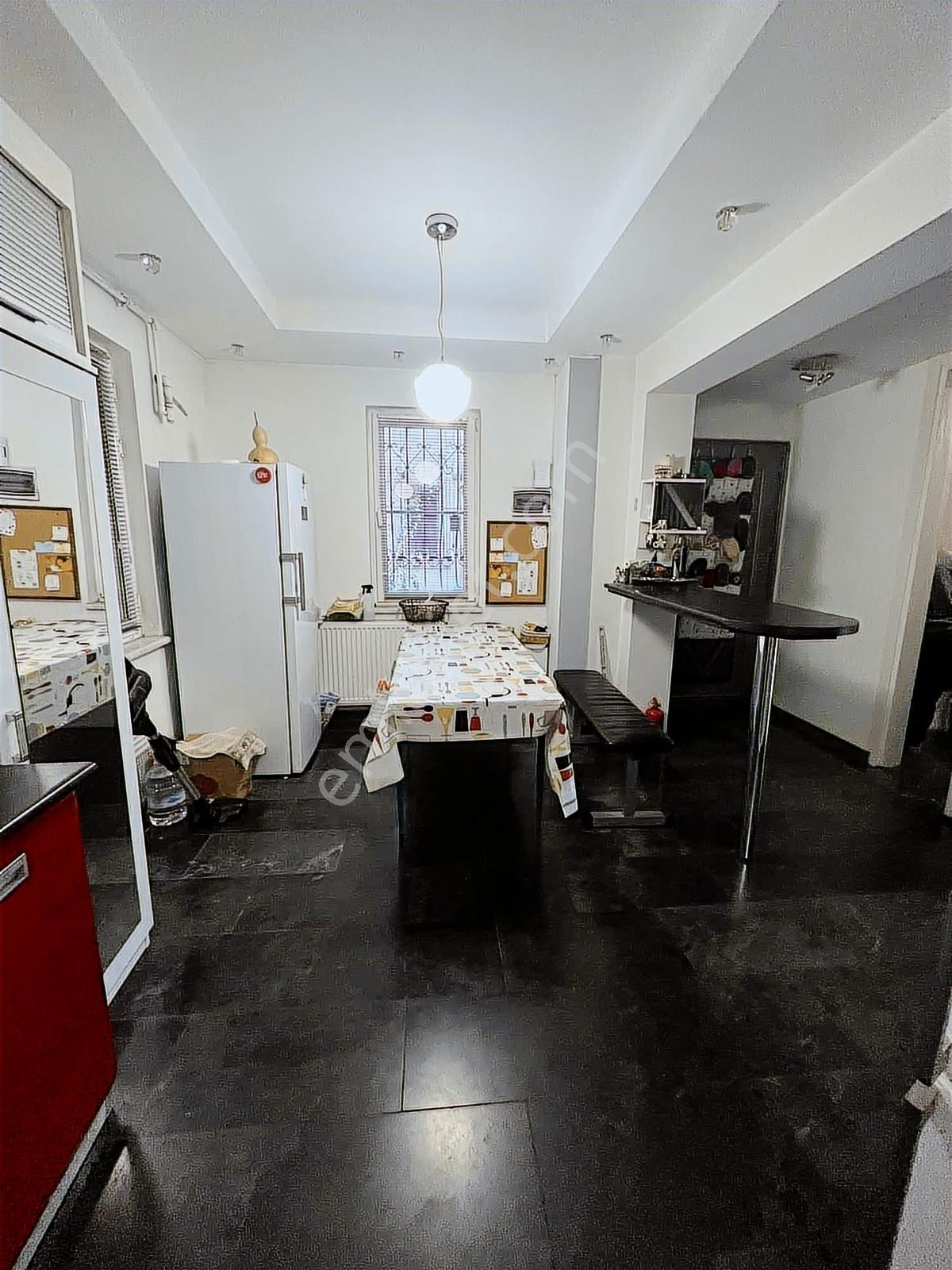 Atabey'den Bağbaşı Zeytinköy'de 3 Katlı Müstakil Villa - Görsel 13