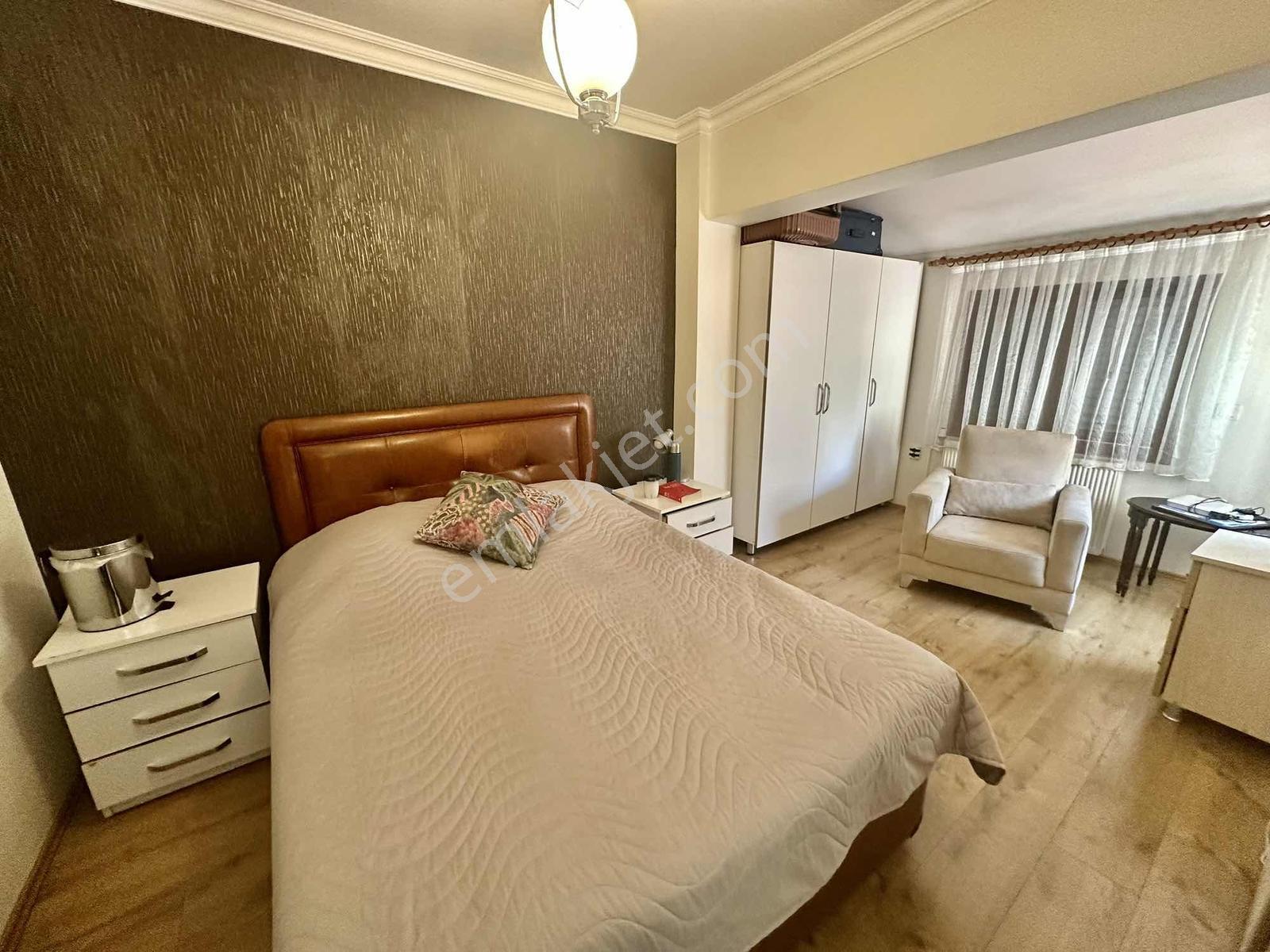 Turpa Balçovadan İş Bankası Evlerinde Satılık 3+1 Villa - Görsel 26