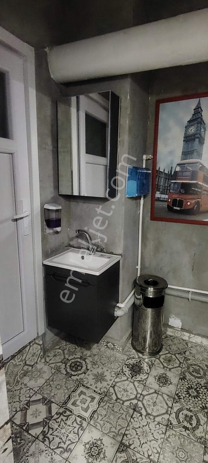Engin Erdem Den Merter Ana Cadde De Satılık Mağaza 150m2 - Görsel 2