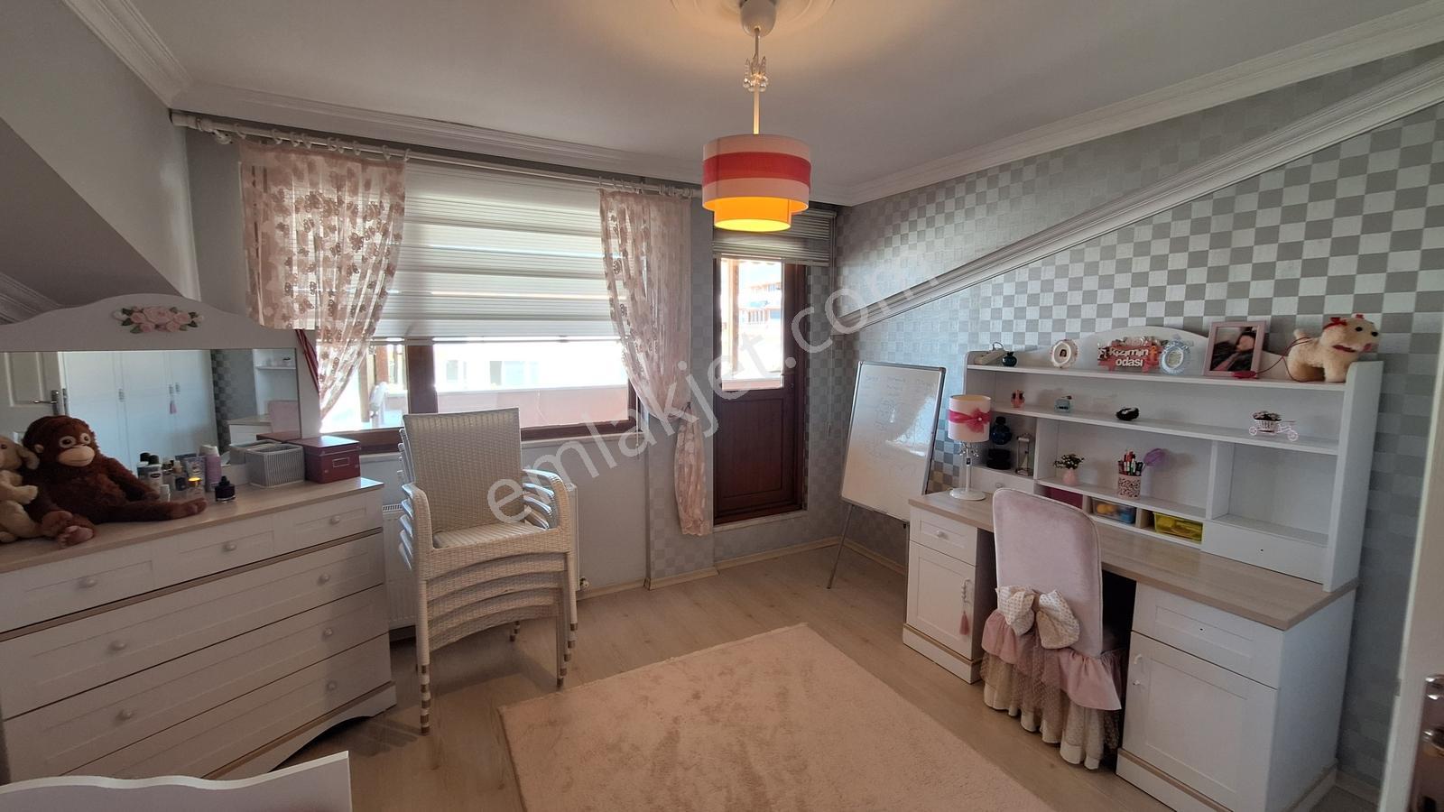 Körfez Hacıosman Mah.merkezi Konumda 3+1 Eşyalı Kiralık Daire - Görsel 24