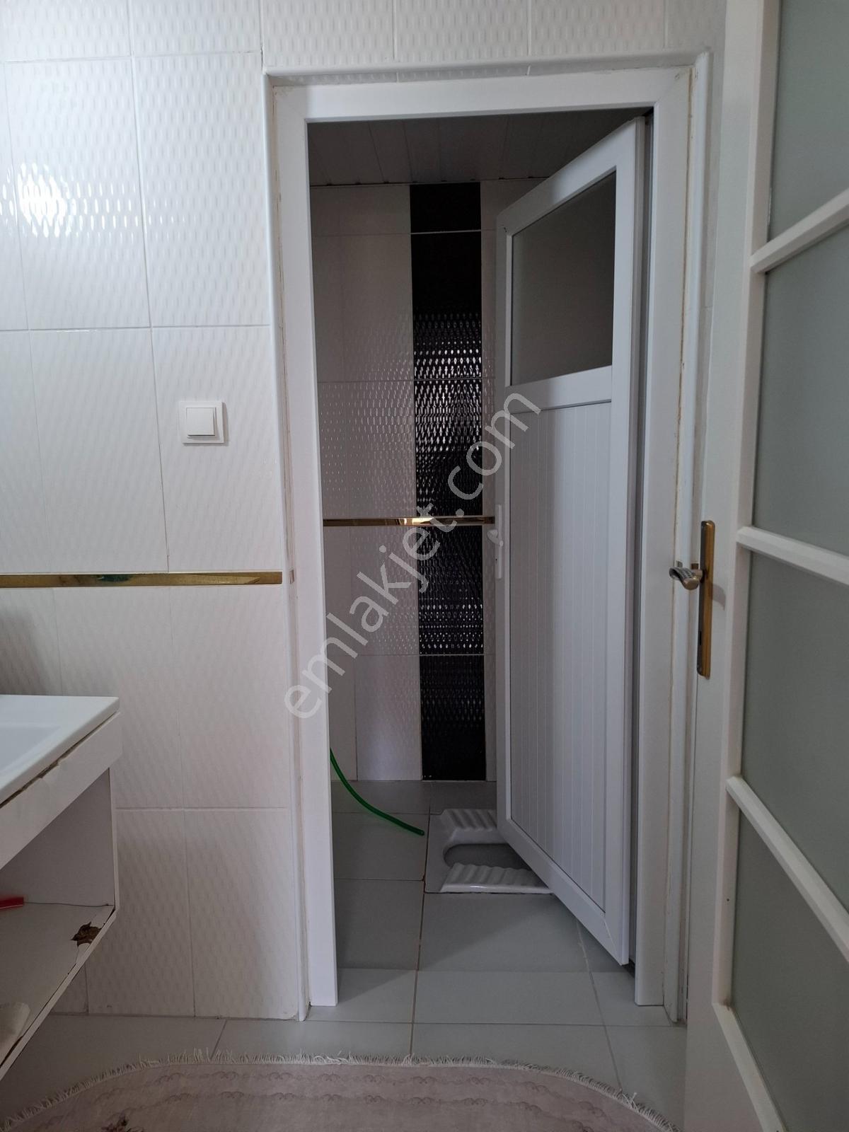 Hakev'den Zümrüt Sitesinde Anayol Cepheli Satılık 4+1 Daire - Görsel 23