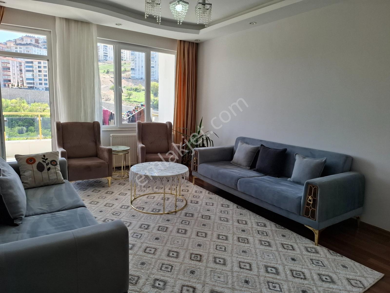 Hakev'den Zümrüt Sitesinde Anayol Cepheli Satılık 4+1 Daire - Görsel 9