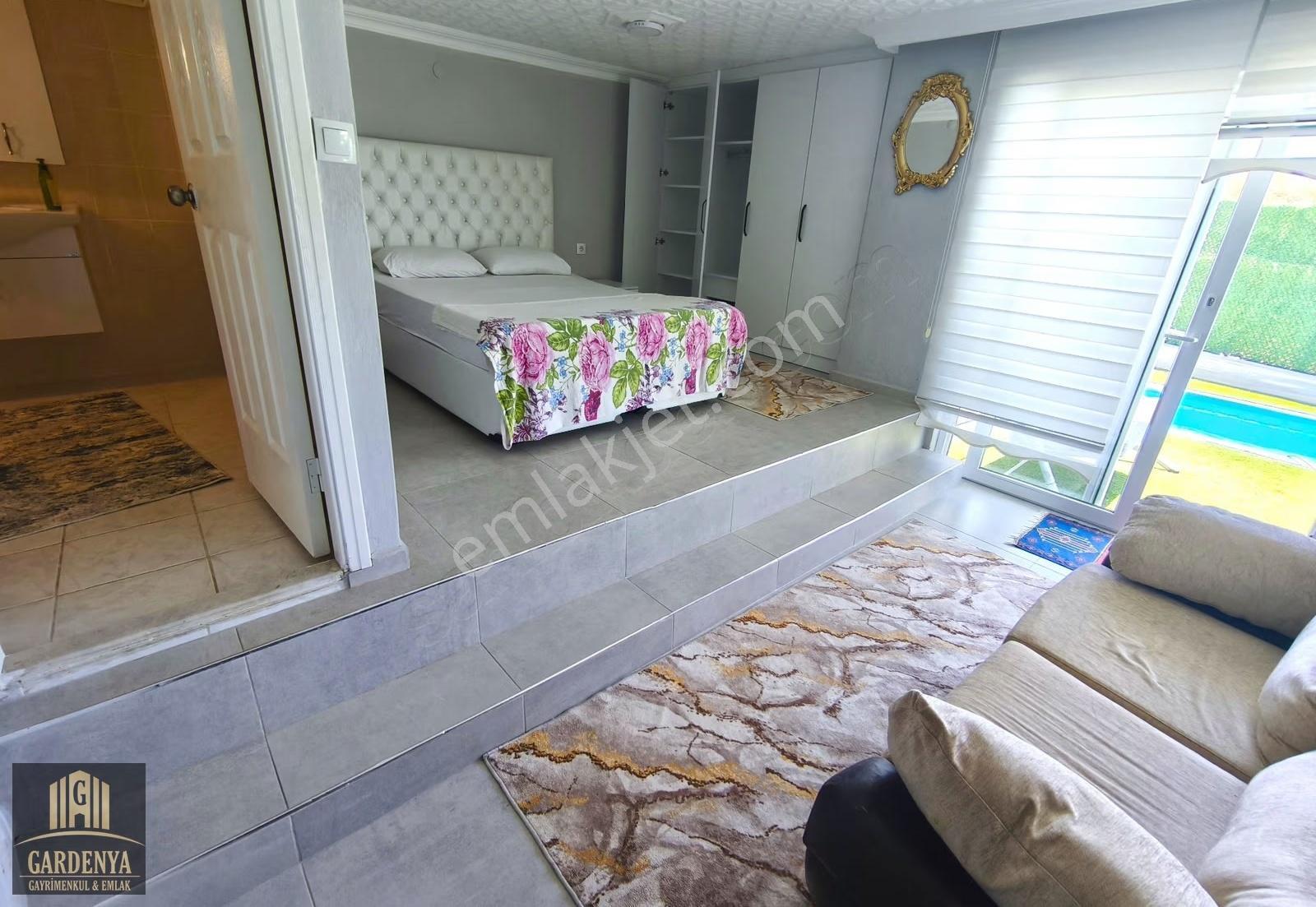 Kuşadası Değirmendere Deniz Manzaralı Müstakil Villa - Görsel 2