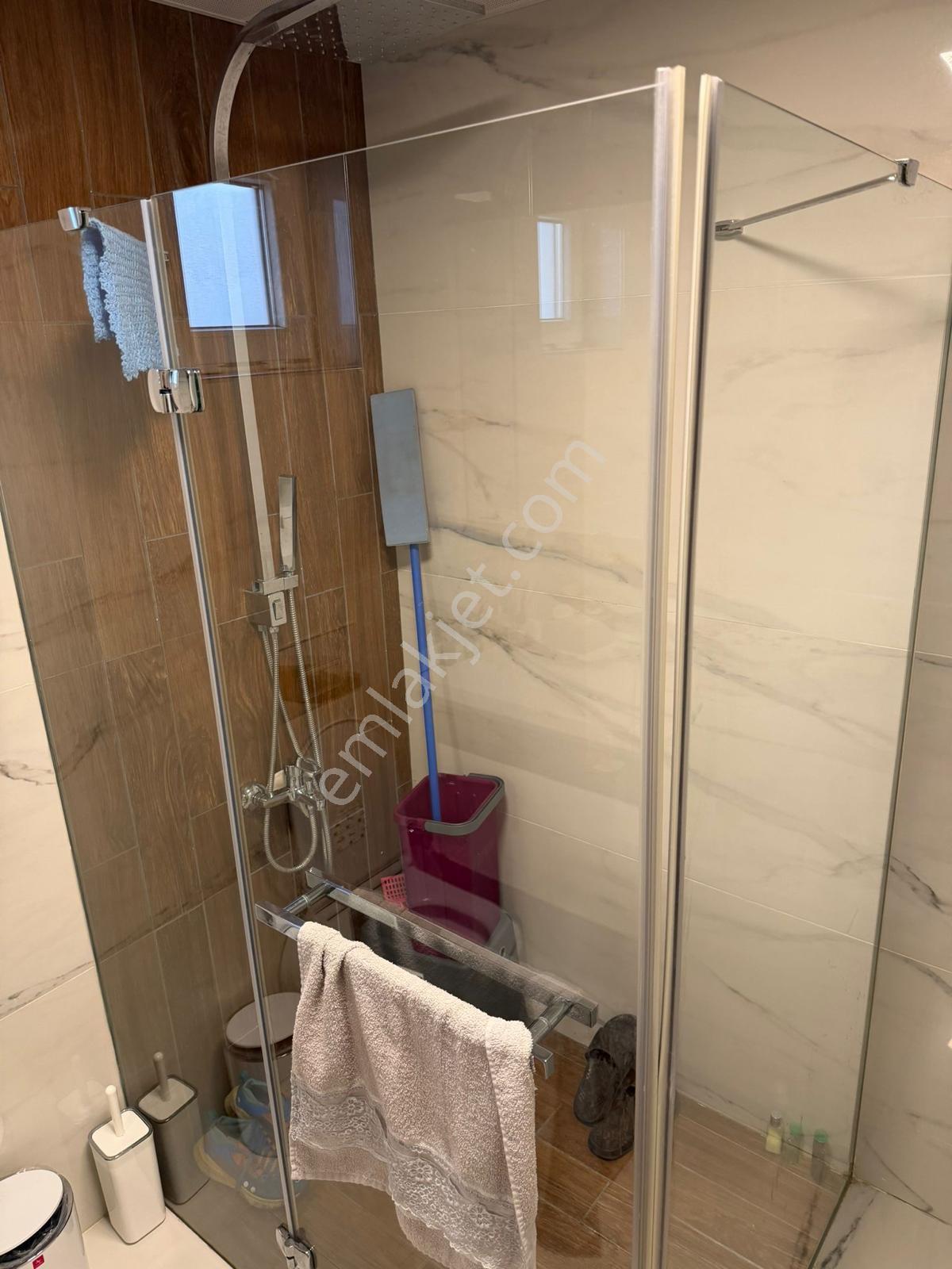 Site İçi Lüks Kendine Ait Otoparklı Ve Bahçe Kullanımlı Villa - Görsel 19