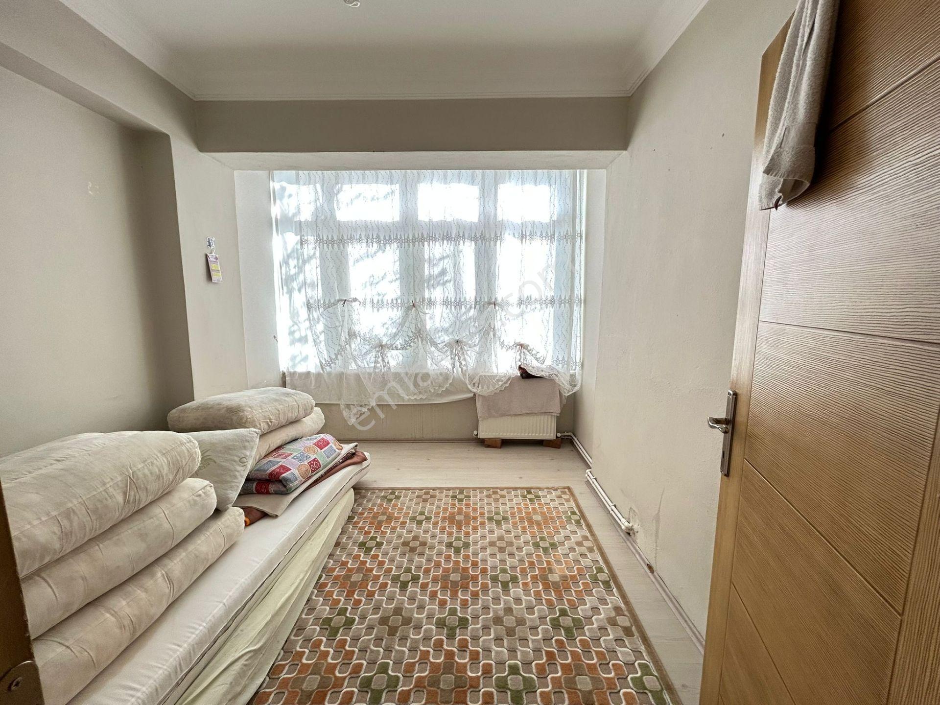 Karasuda Mustakil Bahçe Kullanımlı 2+1 Kombili Eşyalı Daire - Görsel 7