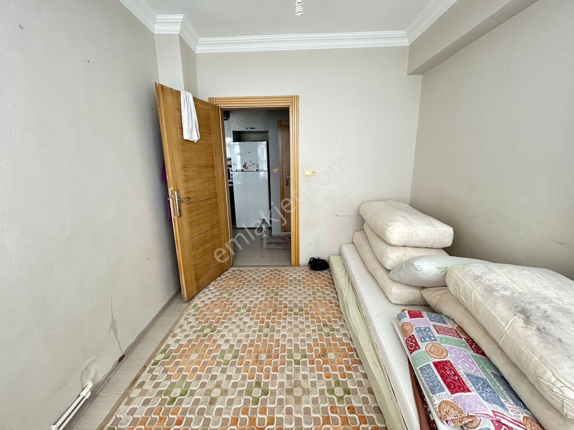 Karasuda Mustakil Bahçe Kullanımlı 2+1 Kombili Eşyalı Daire - Görsel 8