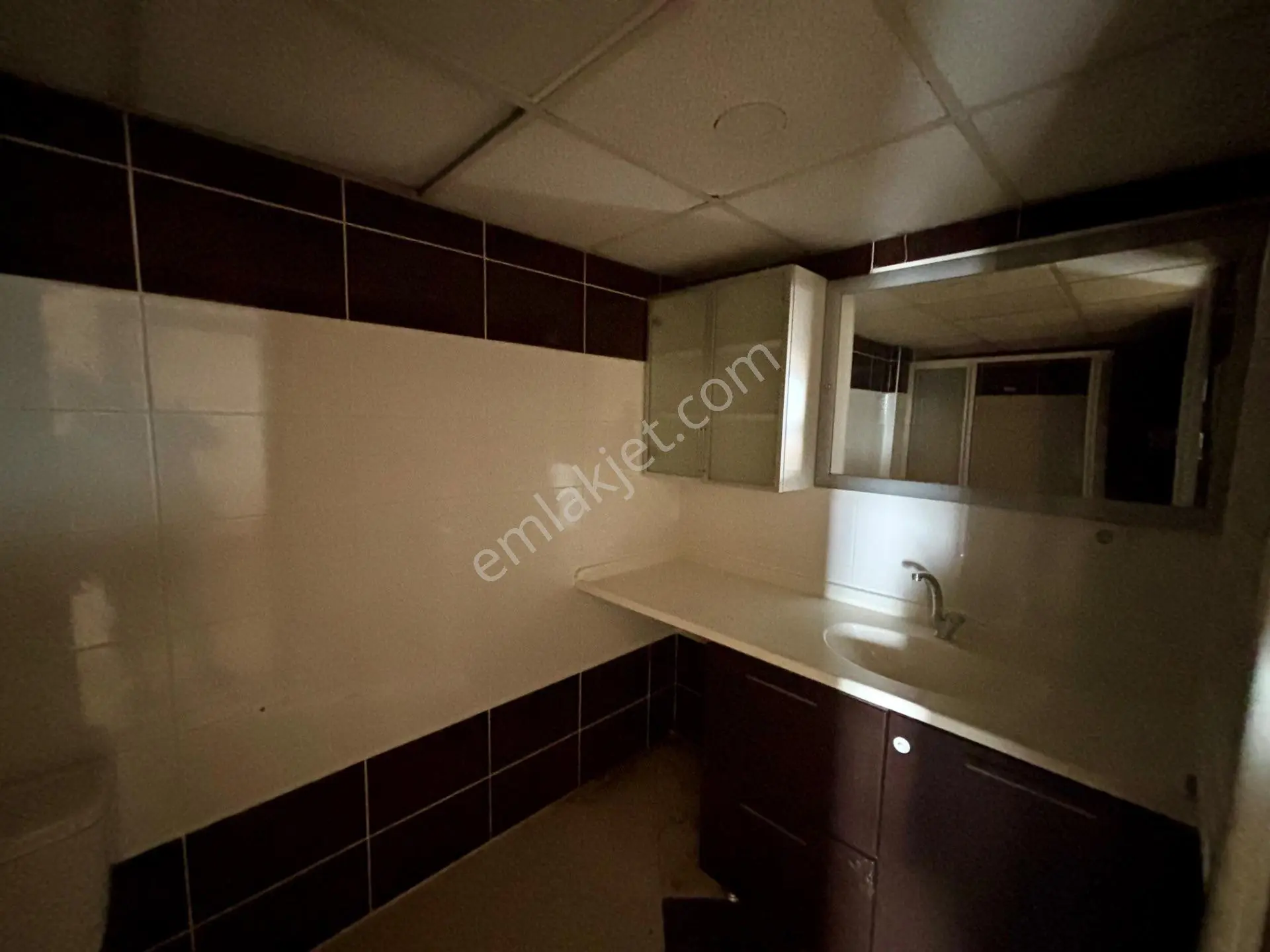 Küçük Çiğli Anadolu Caddesine Yakın Kiralık 3+1 Daire - Görsel 5
