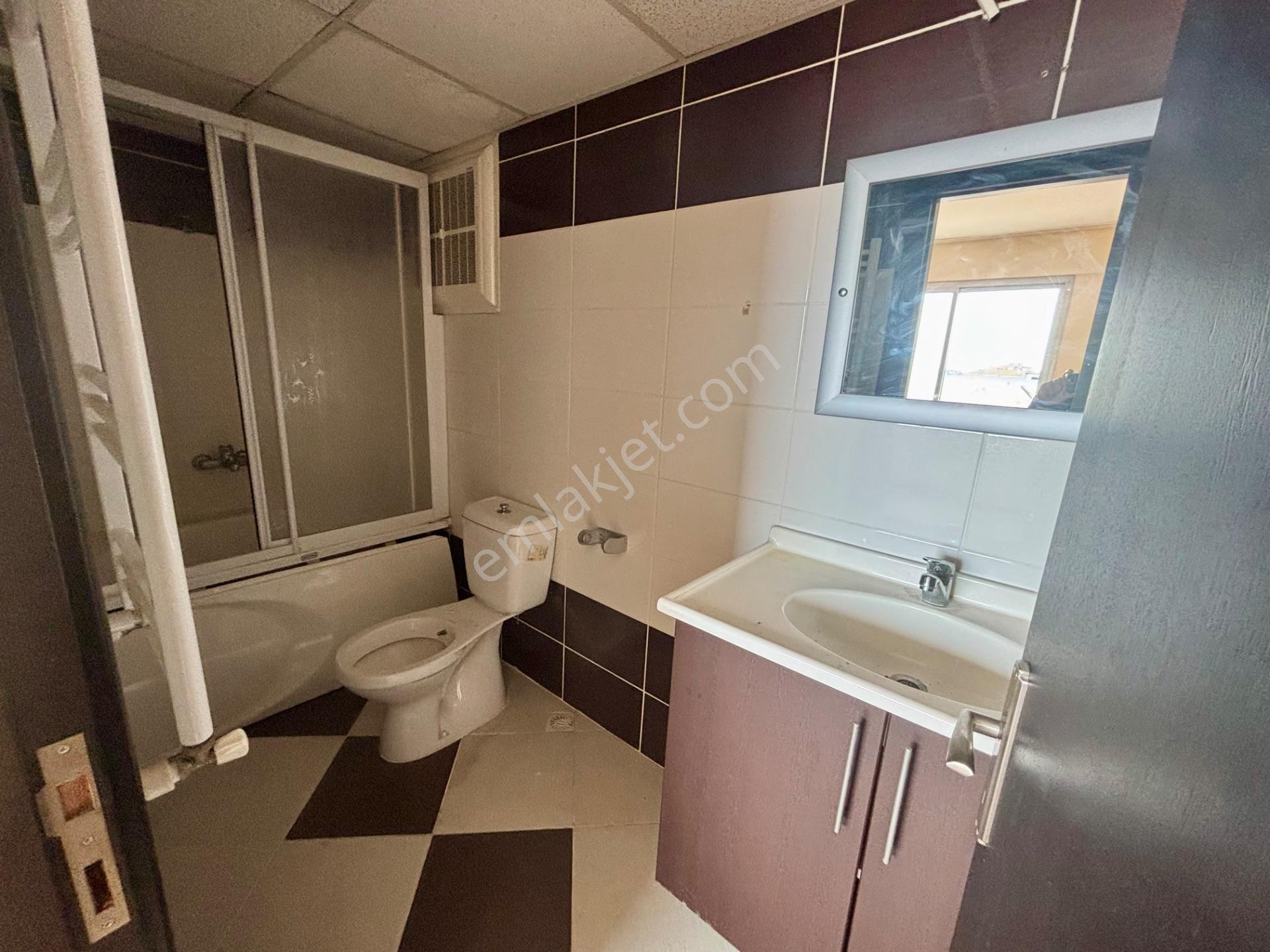 Küçük Çiğli Anadolu Caddesine Yakın Kiralık 3+1 Daire - Görsel 18