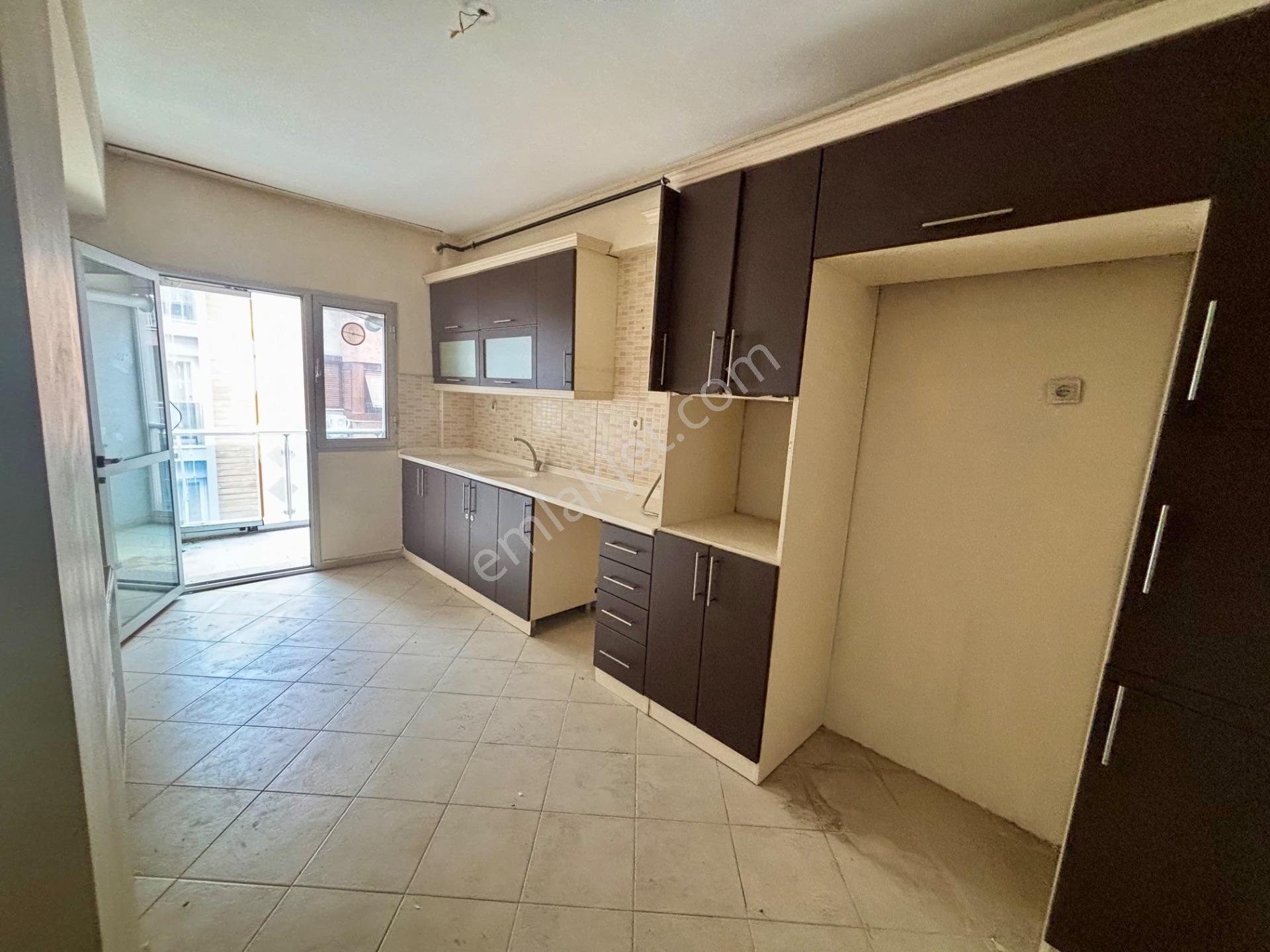 Küçük Çiğli Anadolu Caddesine Yakın Kiralık 3+1 Daire - Görsel 10