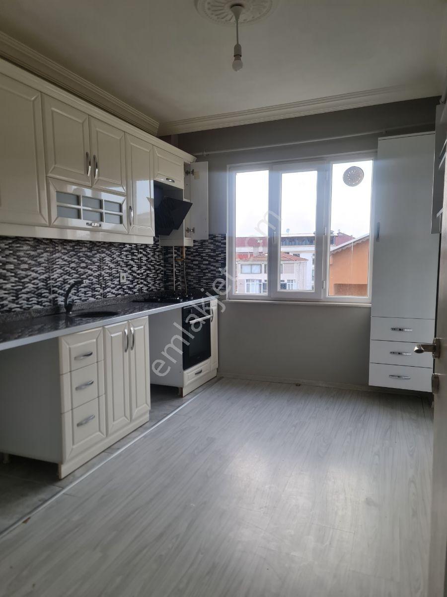 Kapaklı Merkeze Yakın Kiralık 2+1 Daire..