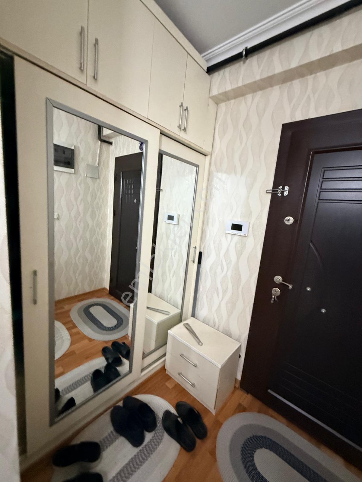 Doğalgaz Kombili, Geniş, Masrafsız, Özel Teraslı Daire - Görsel 19