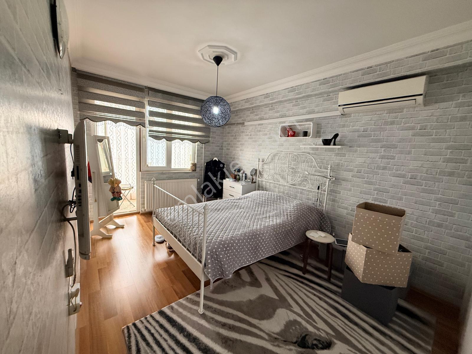Doğalgaz Kombili, Geniş, Masrafsız, Özel Teraslı Daire - Görsel 7