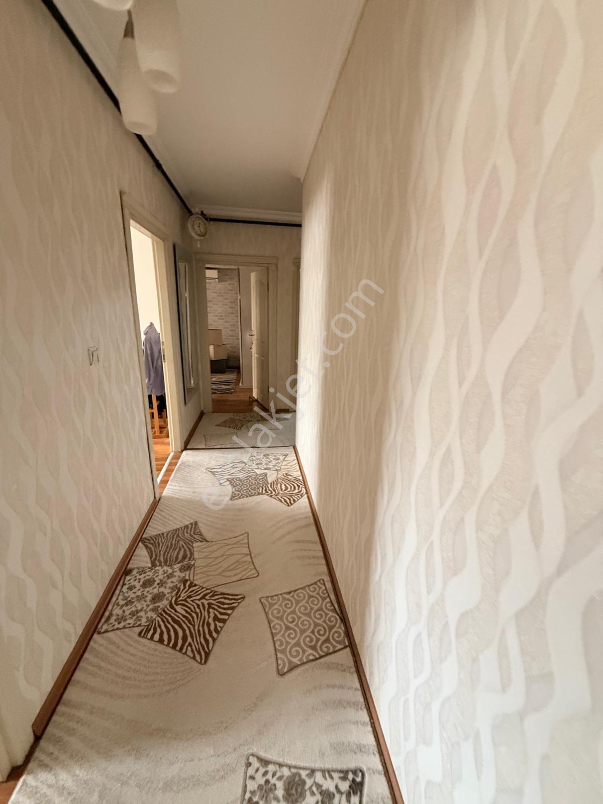 Doğalgaz Kombili, Geniş, Masrafsız, Özel Teraslı Daire - Görsel 15