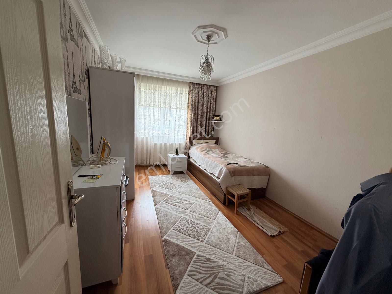 Doğalgaz Kombili, Geniş, Masrafsız, Özel Teraslı Daire - Görsel 6