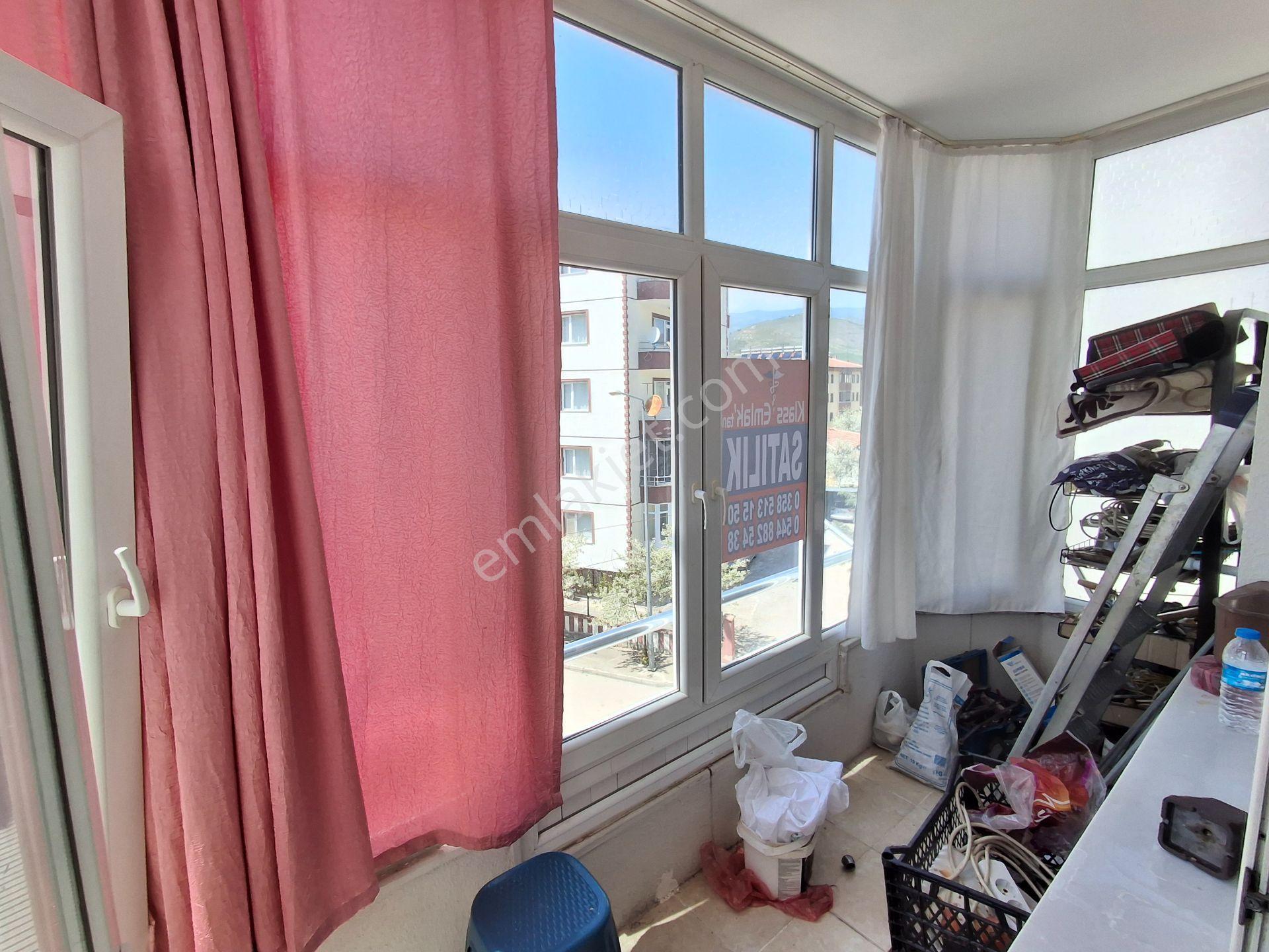 Klass Emlaktan Abidehatun Mahalesinde Eşyalı Satılık 3+1 Daire - Görsel 2