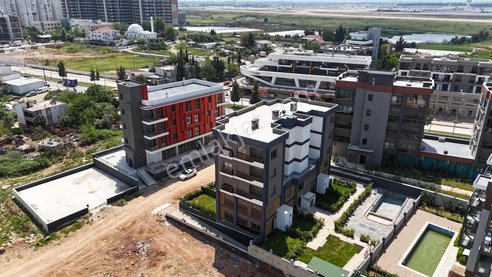 Altıntaş' Ta Havuzlu Lüks 1+1 Satılık Daire - Görsel 16